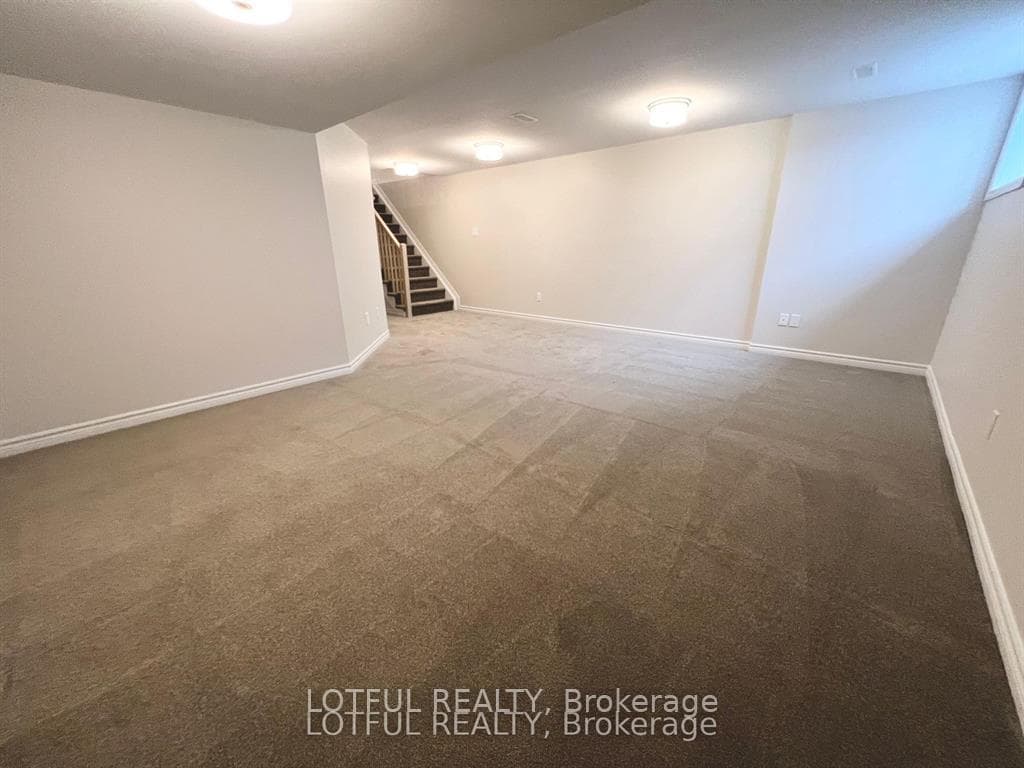 953 Seagrave Lane photo 16