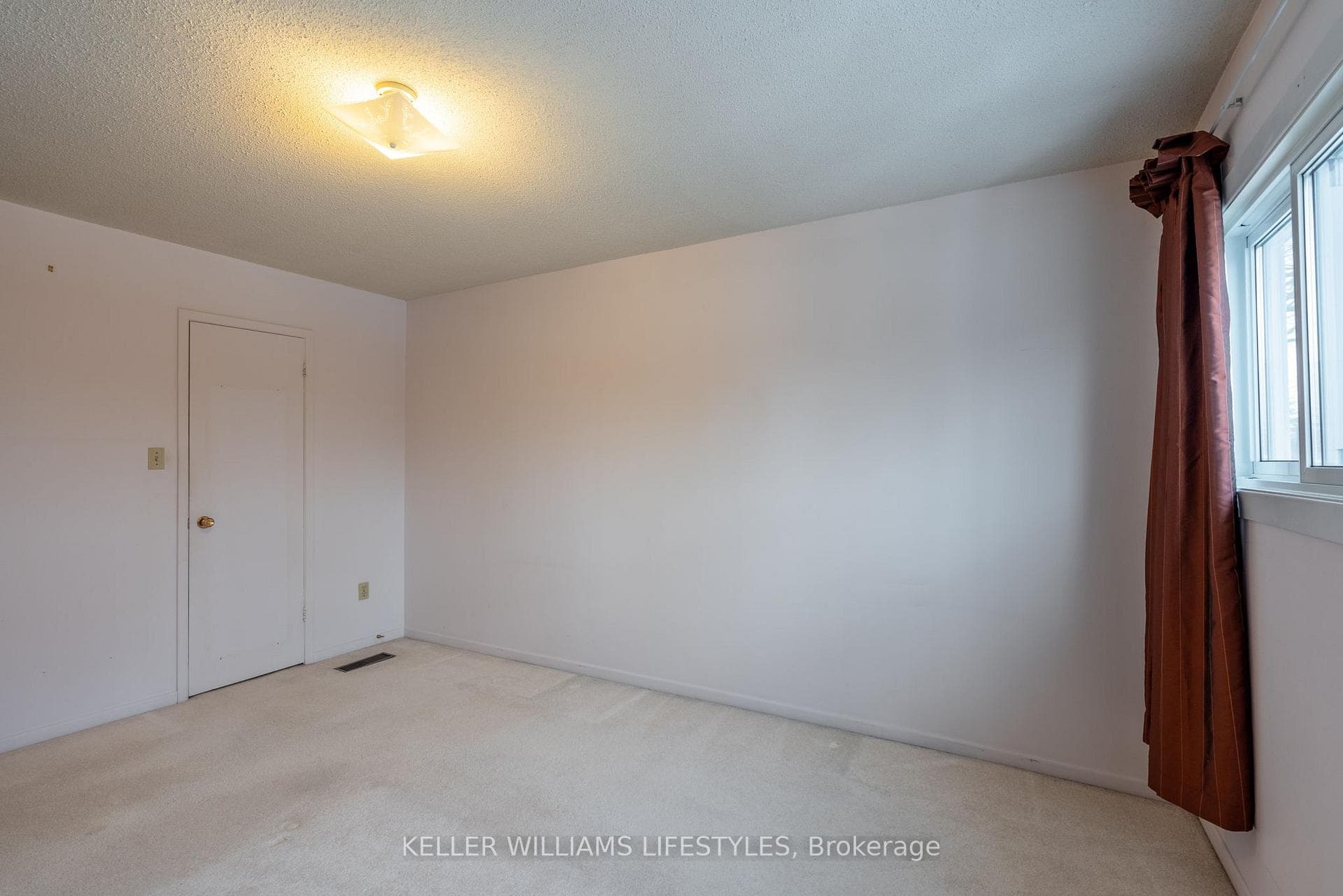 Primary Bedroom closet
