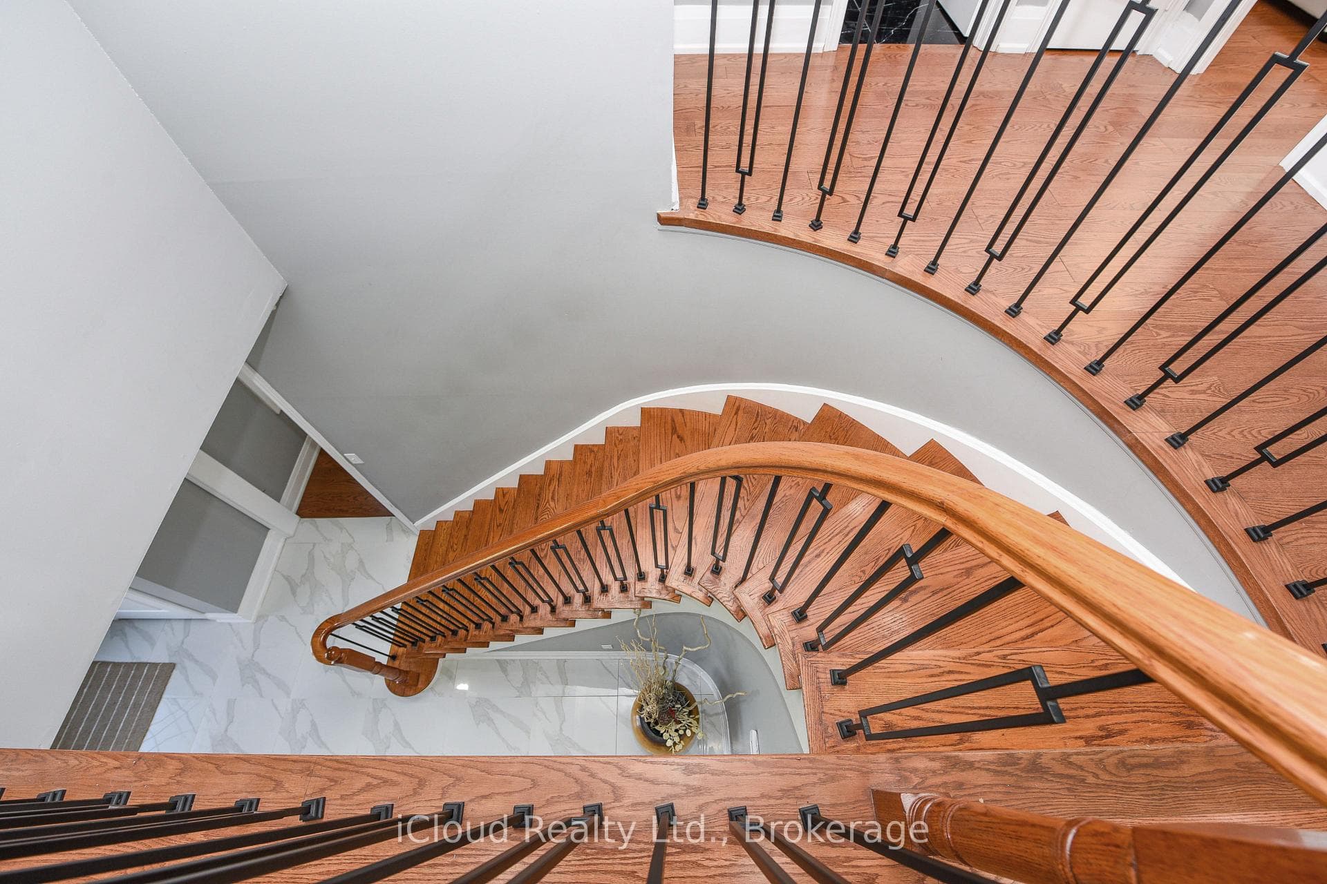 25 Giles Road photo 21