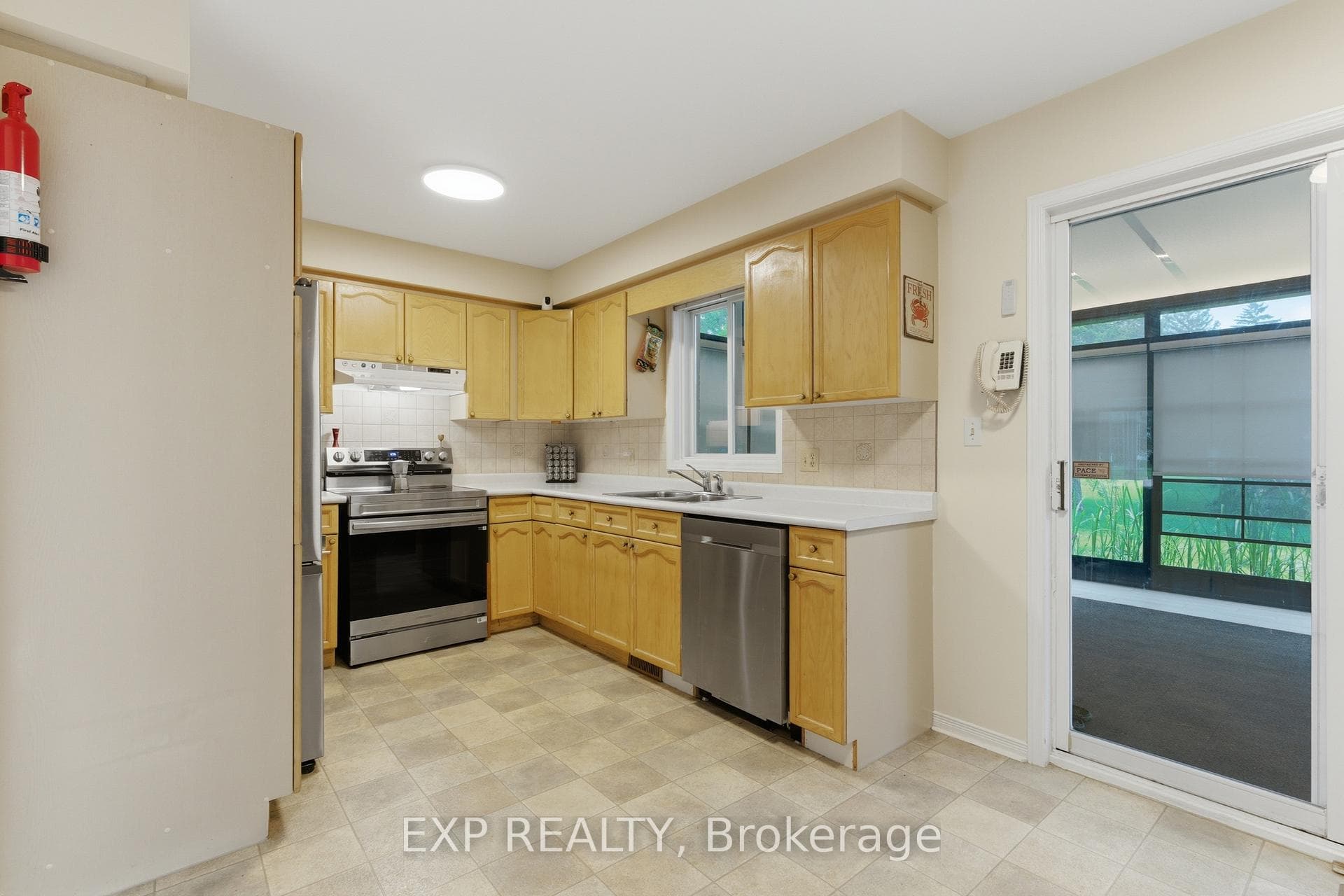 3722 Sussex Lane photo 17