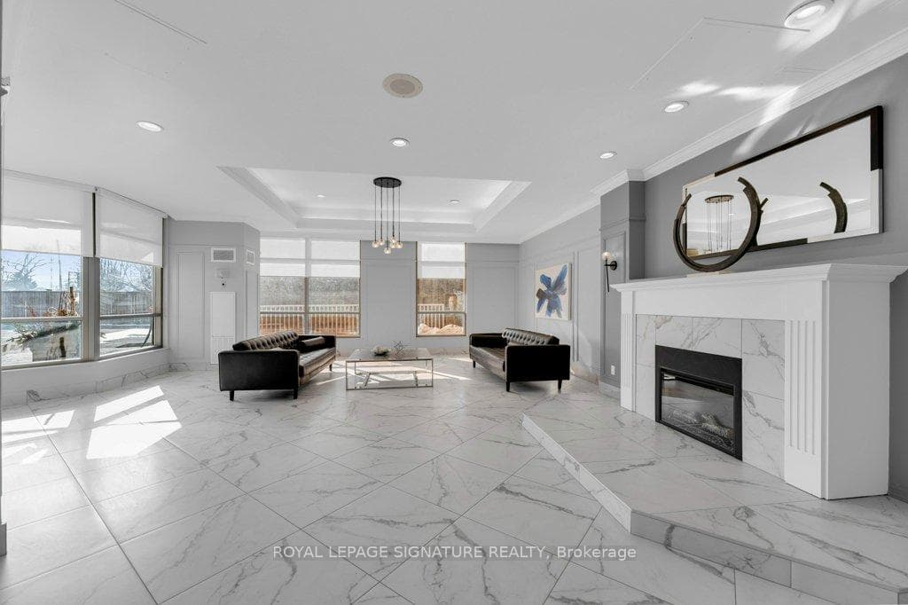 712 Rossland Road Unit 1106 photo 7
