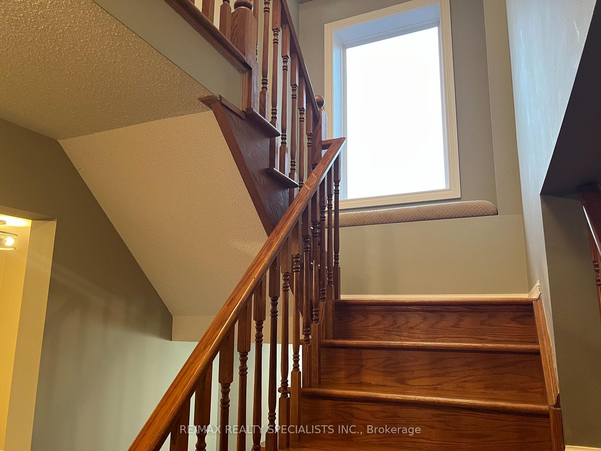 55 Thorpe Crescent photo 14
