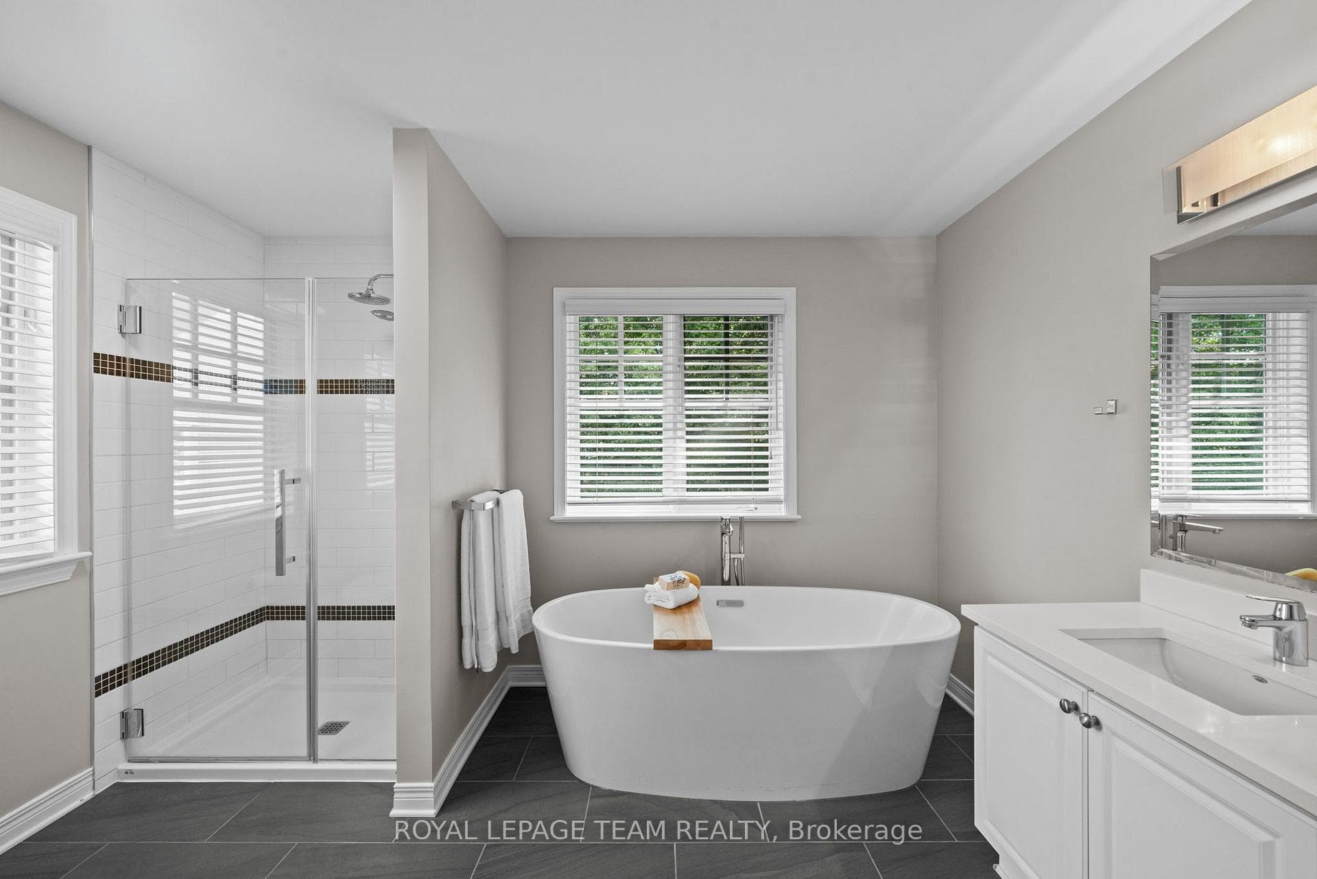 14 Ironside Court photo 26