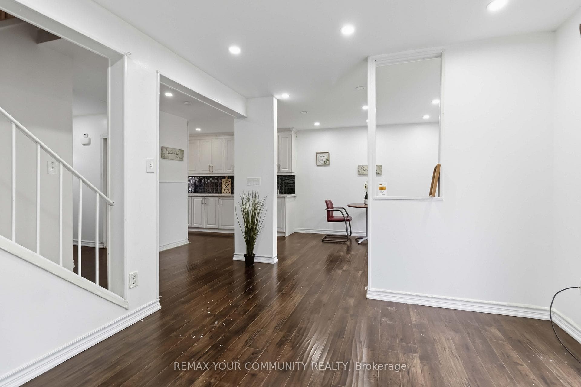 11 Grantbrook Court photo 8