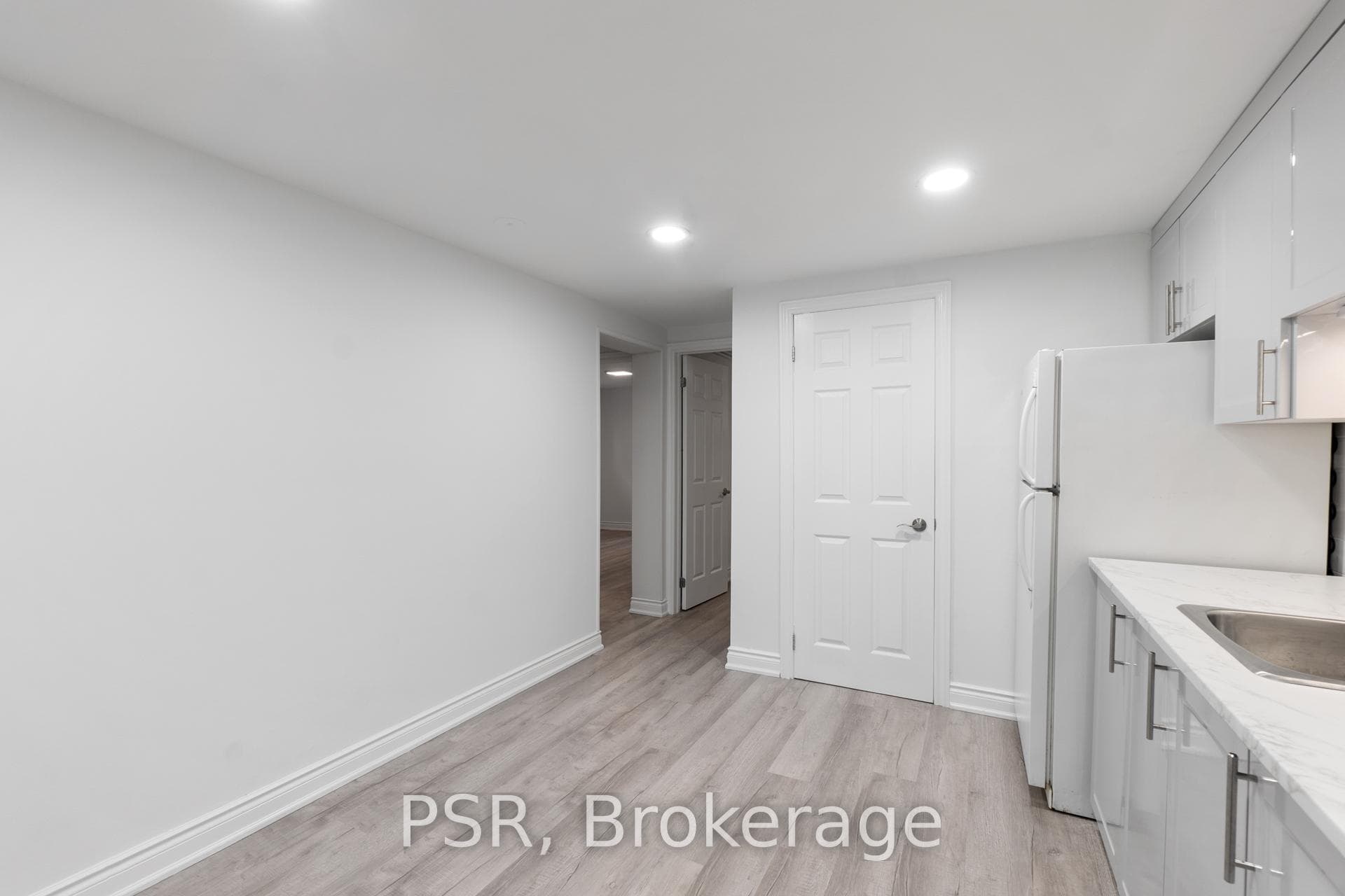 37 Morgan Avenue Unit Bsmt photo 9