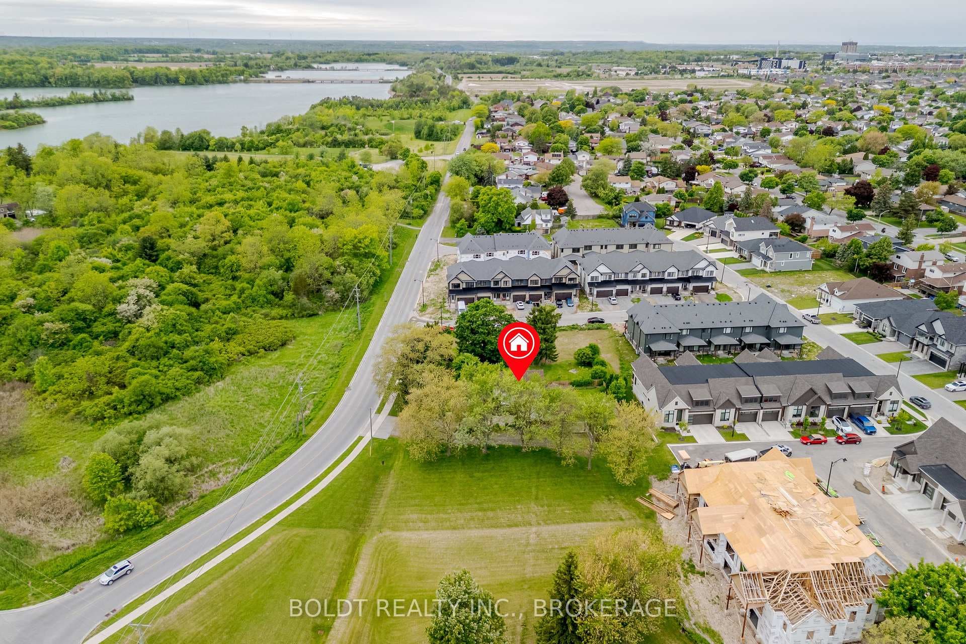 1828 Decew Road photo 8