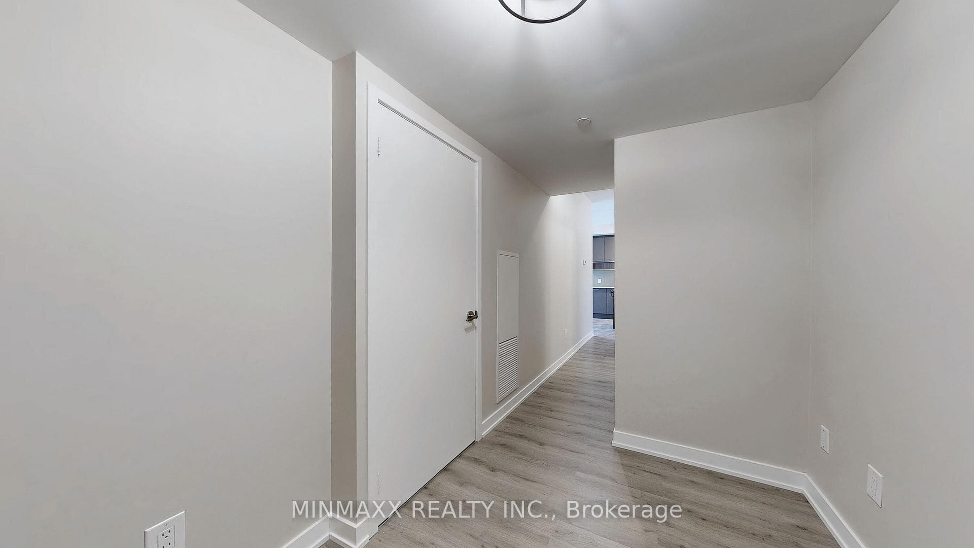 3005 Pine Glen Road Unit 401 photo 15