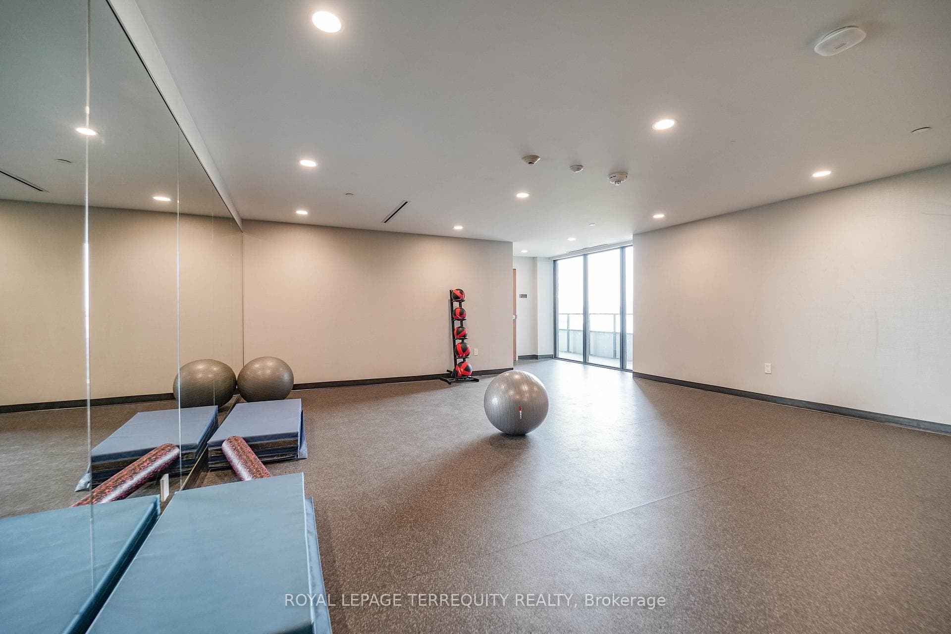 30 Shore Breeze Drive Unit 5104 photo 31