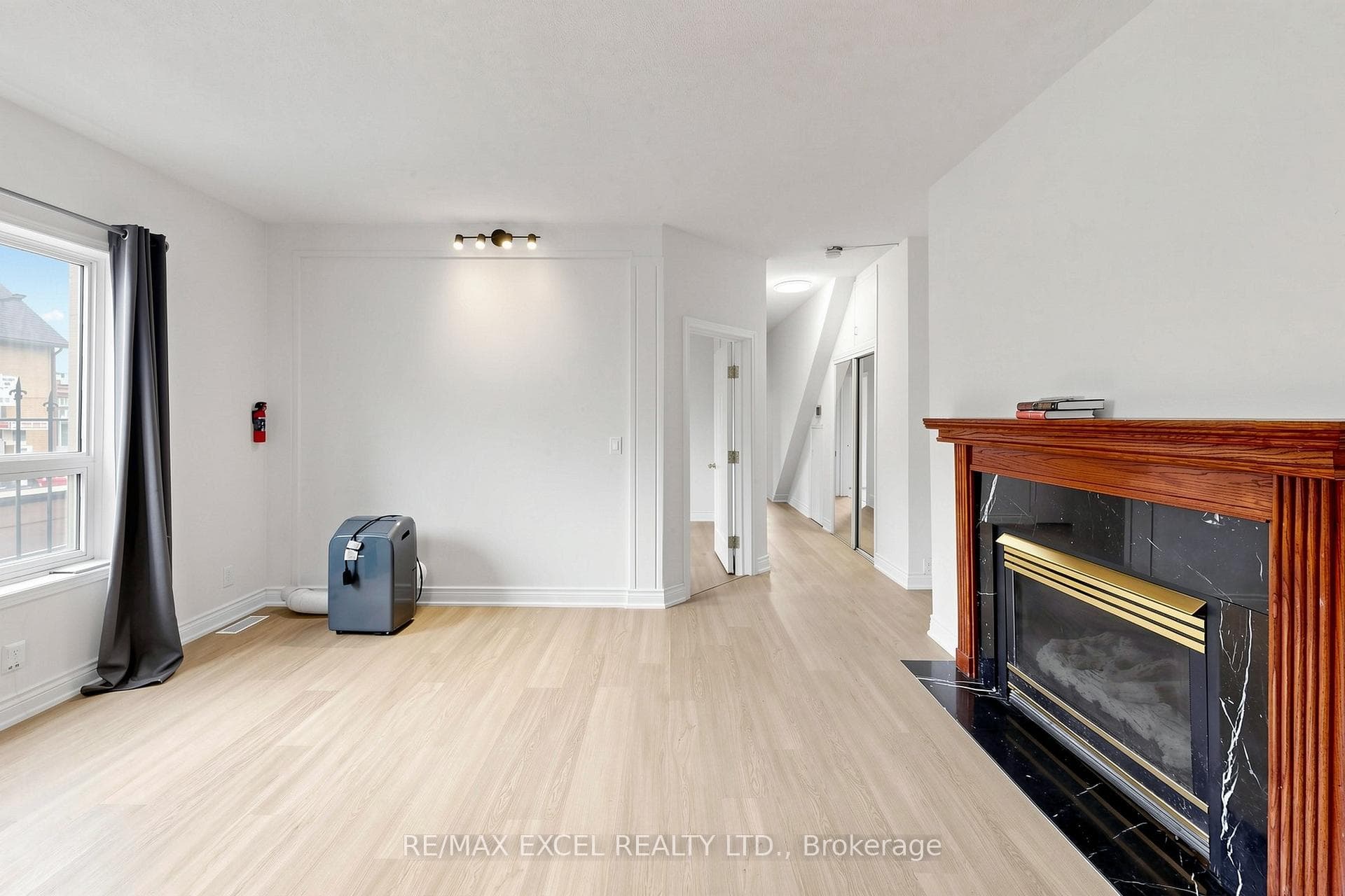 259 Victoria Avenue Unit Main photo 6