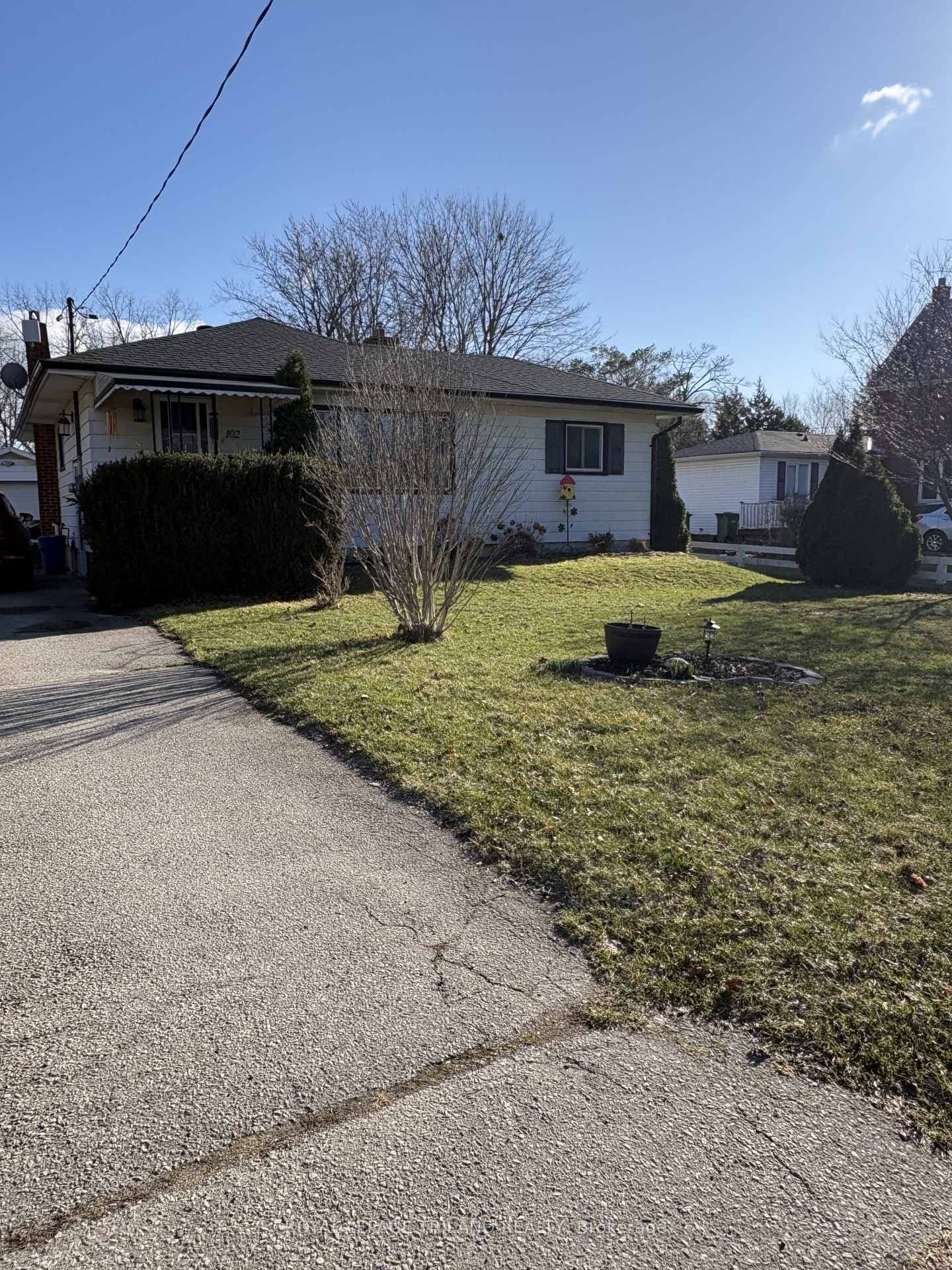 102 Steele Street photo 3