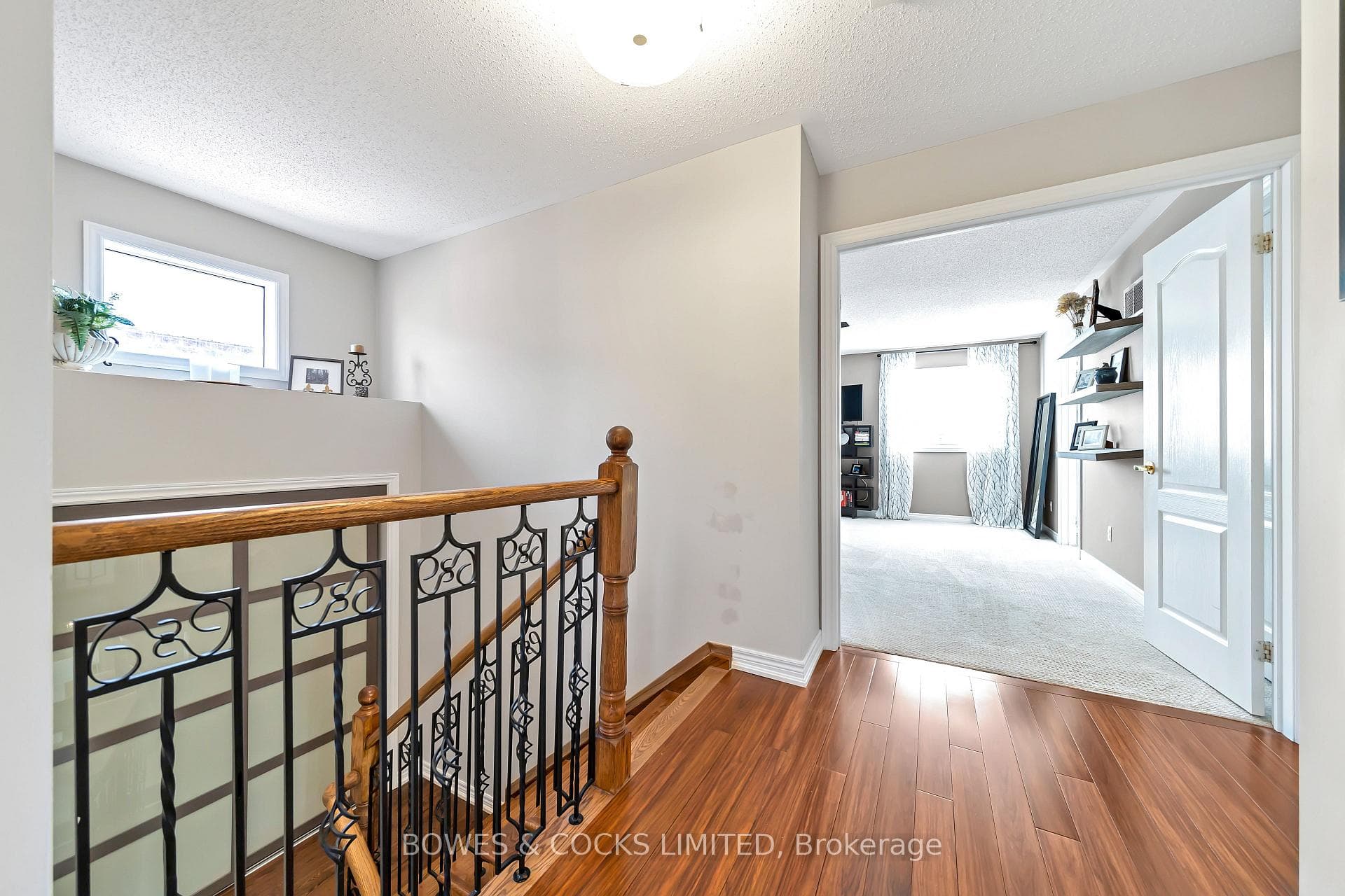 47 Ault Crescent photo 17