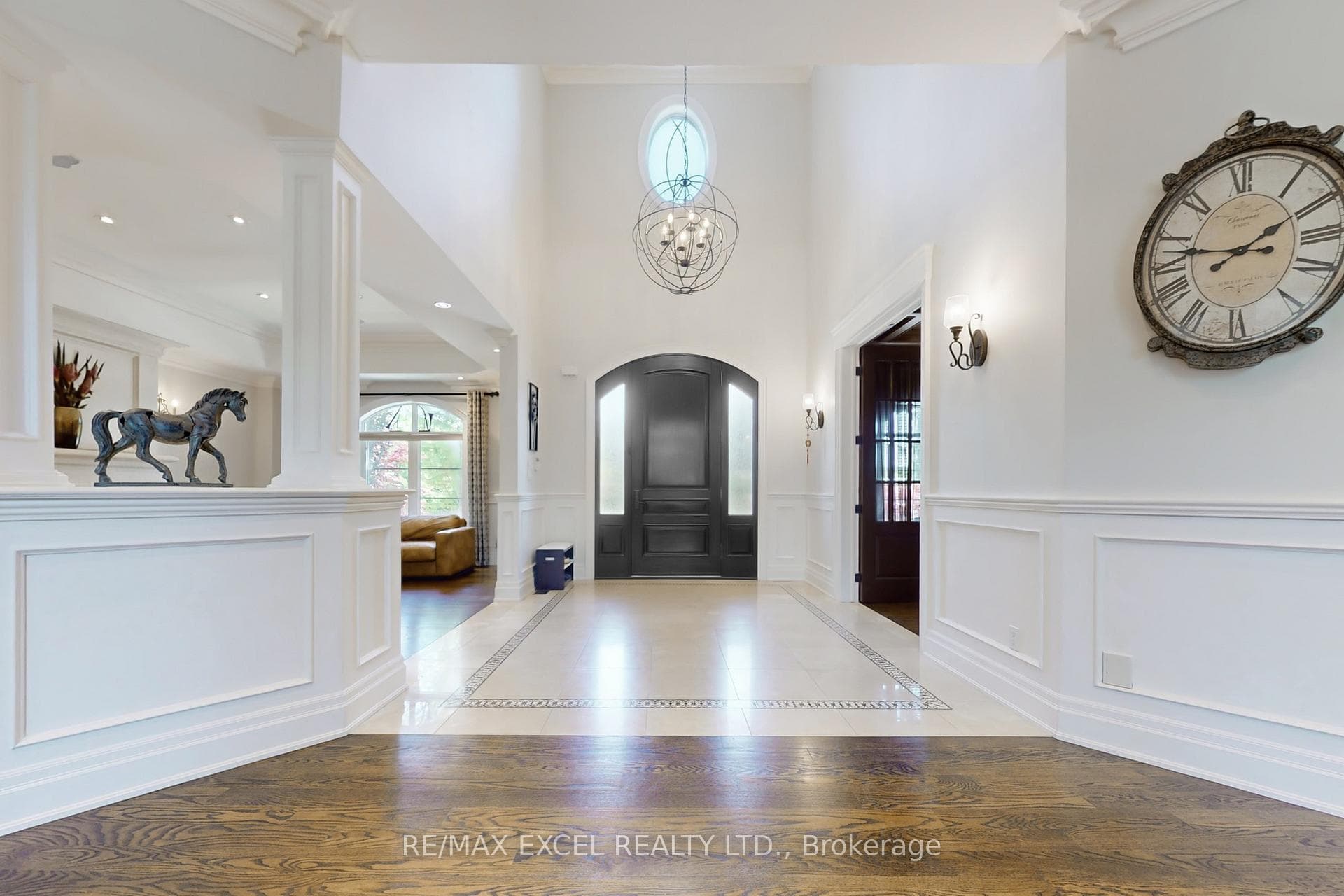 2 Beau Court photo 3