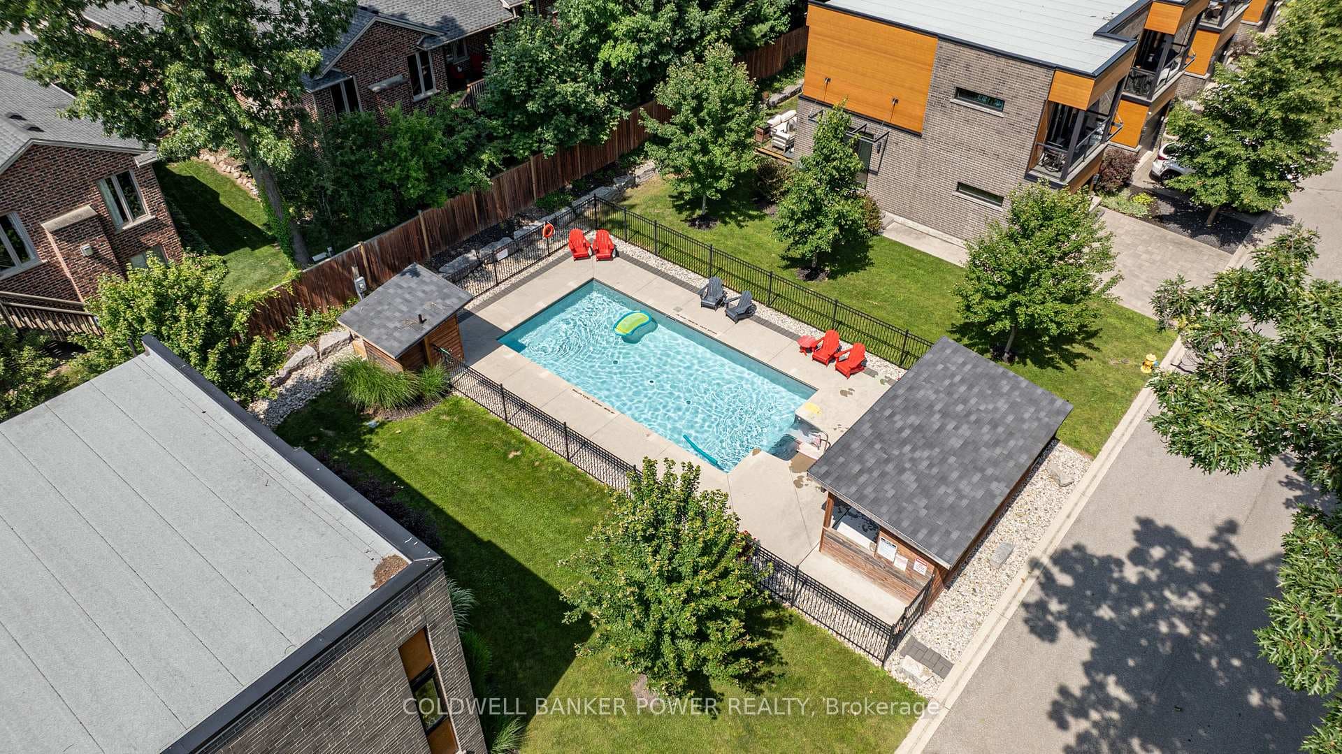 433 Hyde Park Road Unit 10 photo 4
