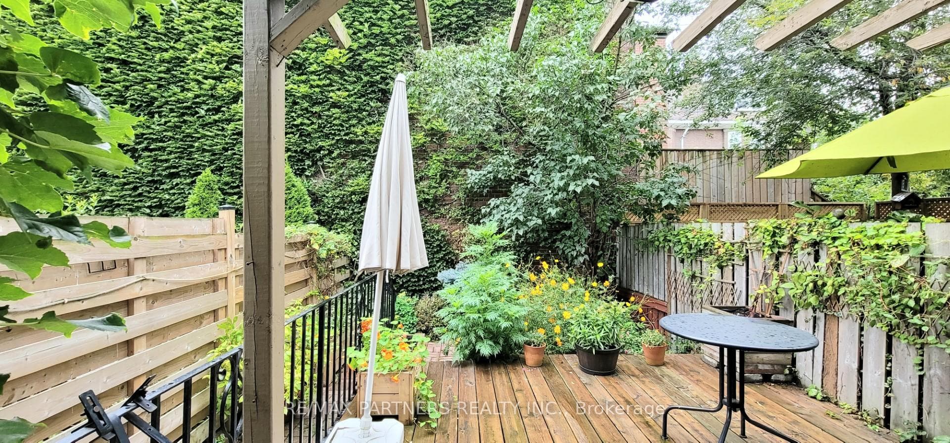 4 Langley Avenue photo 10