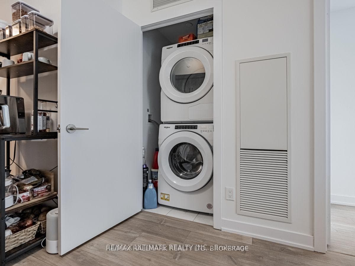 251 Manitoba Street Unit 628 photo 9