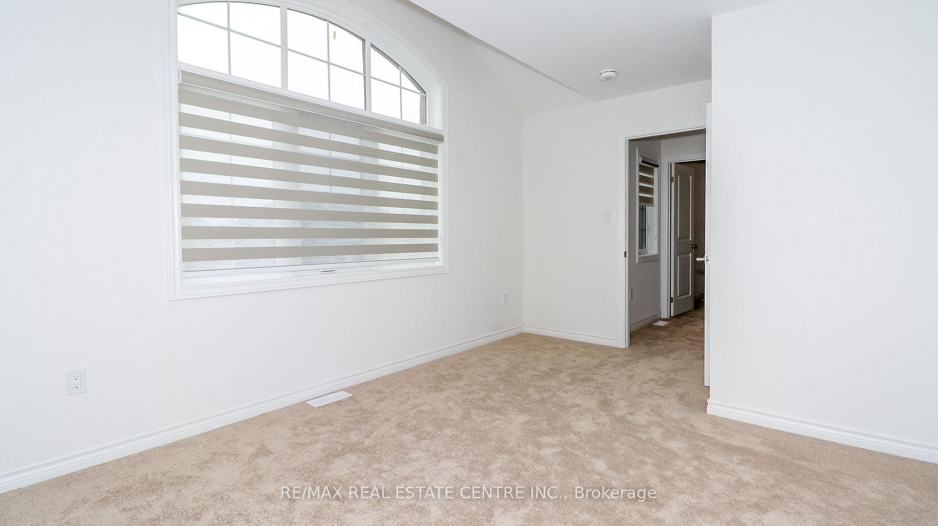 242 Duncan Street photo 24