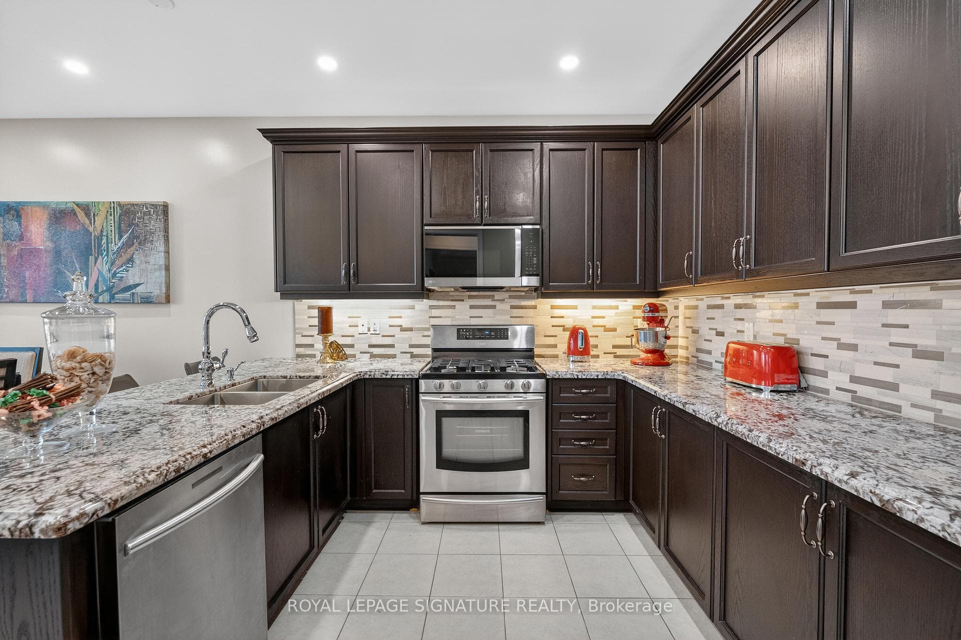 44 Keith-Wright Crescent photo 16