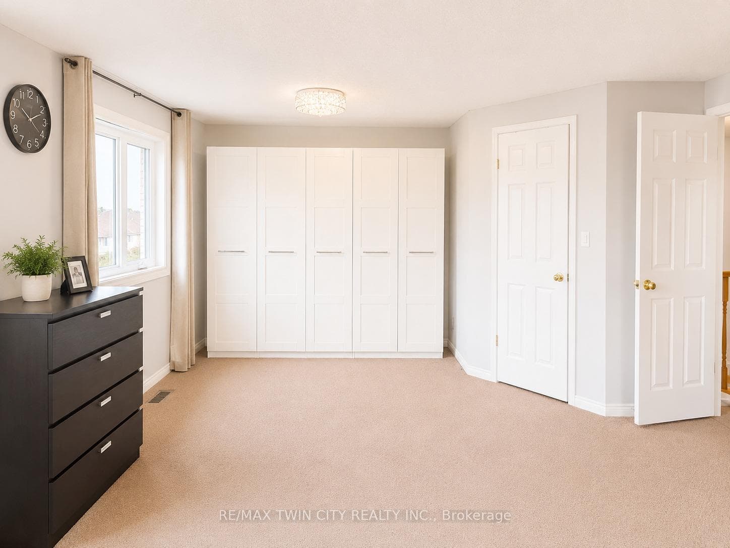 506 Activa Avenue photo 8