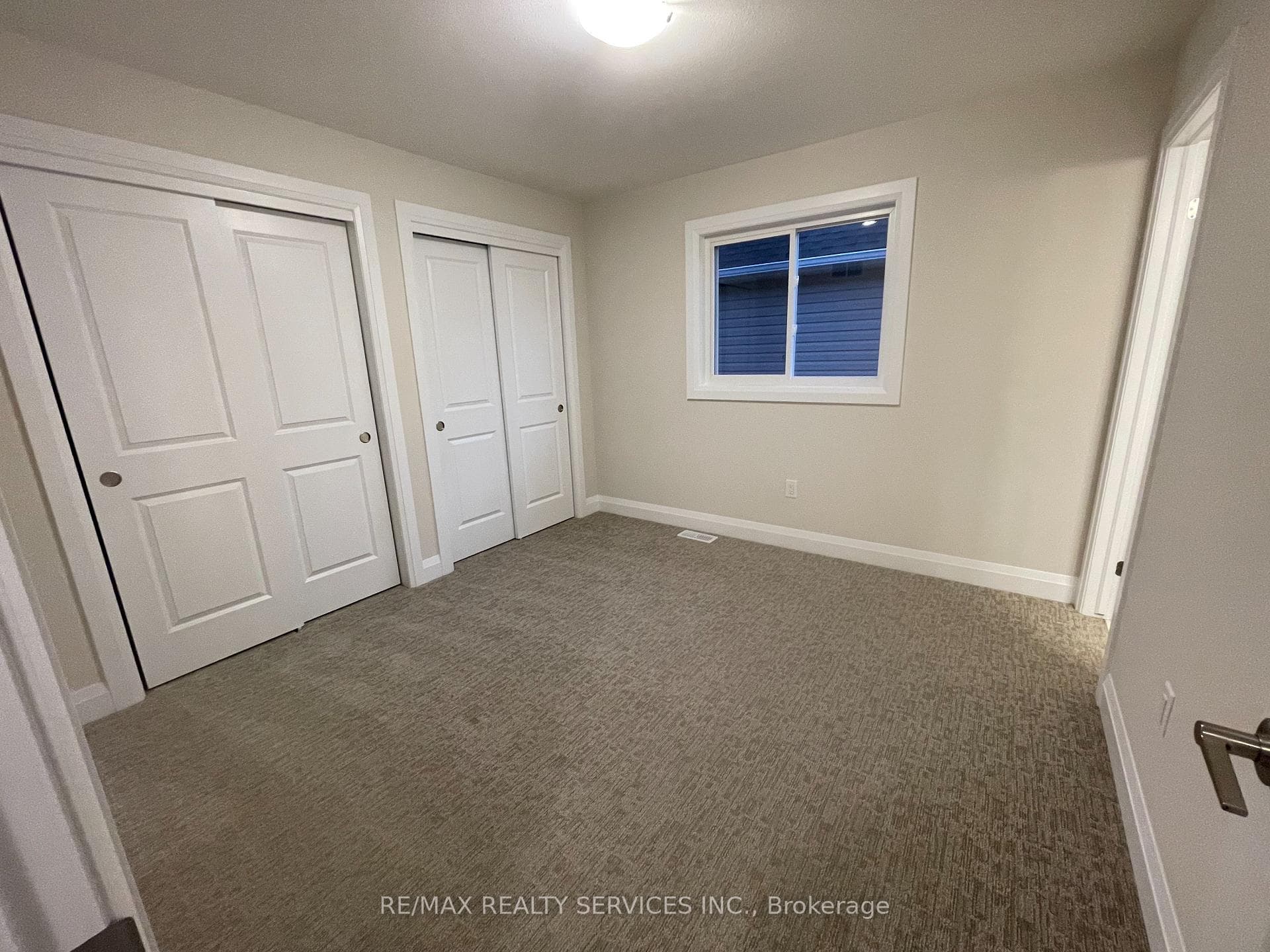 31 Samuel Avenue photo 20