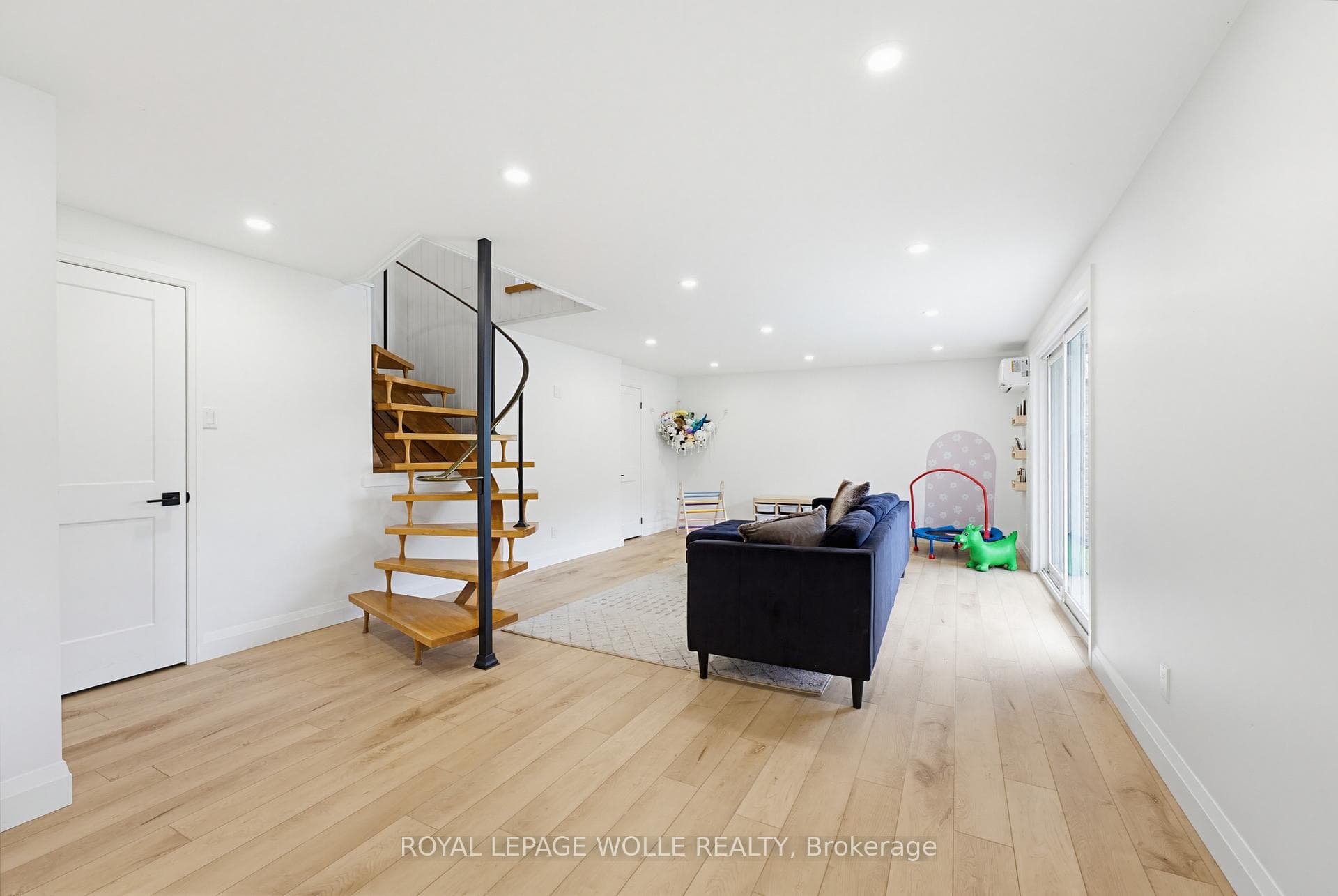 3623 Nafziger Road photo 35