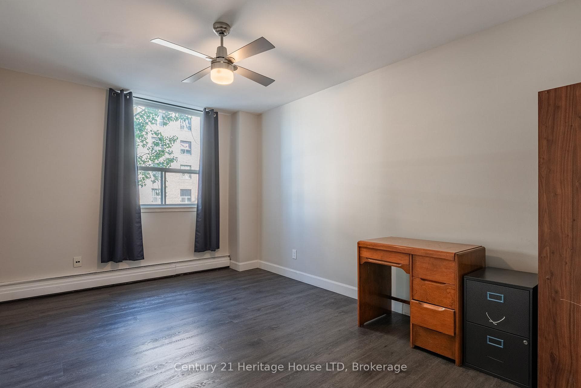 Bedroom - Laminate Floor, Ceiling Fan
