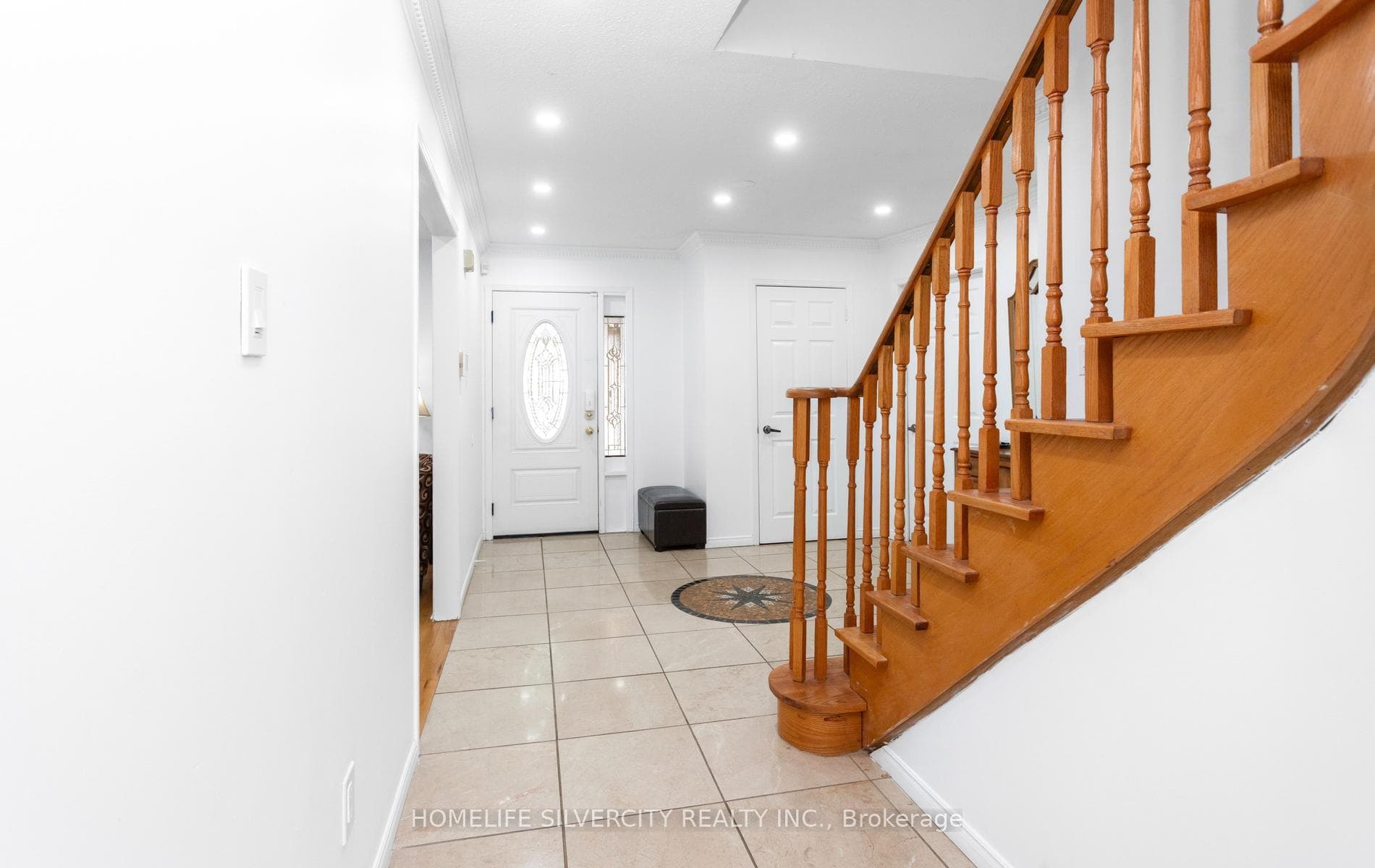 303 Hickory Circle photo 13