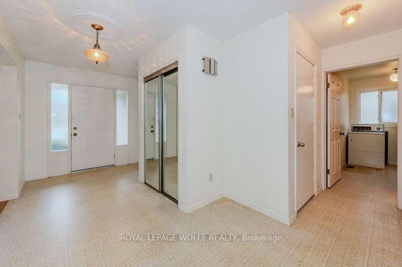 108 Stonehaven Drive photo 7