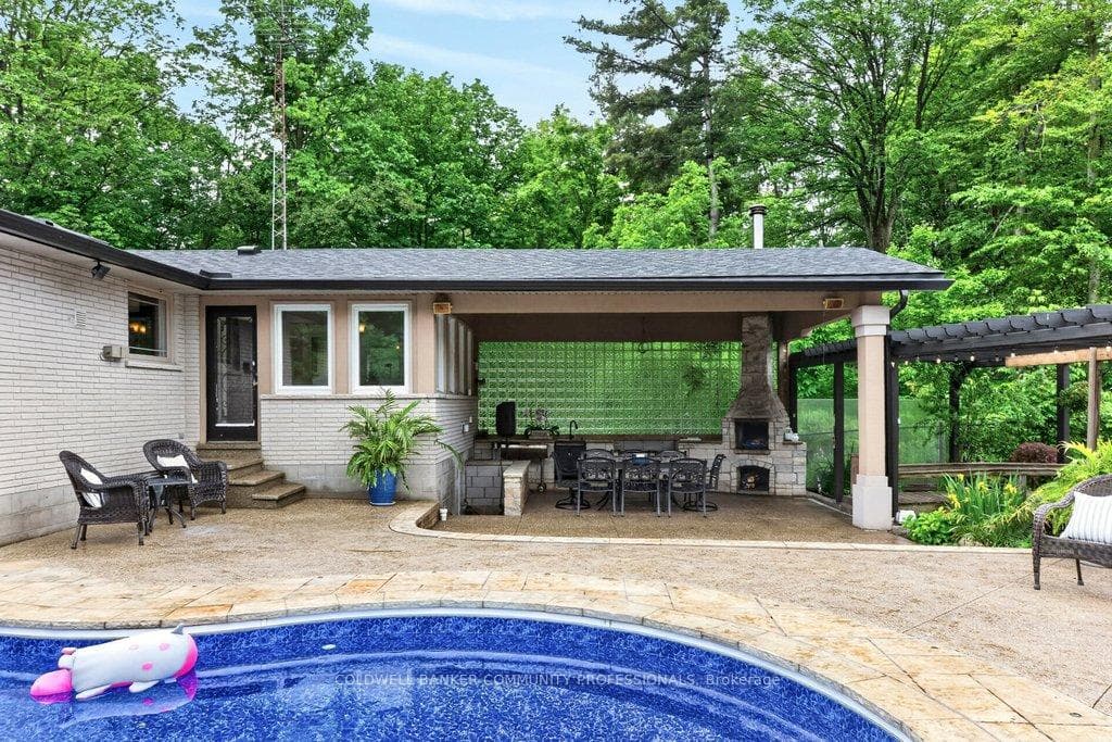 478 Glancaster Road photo 27