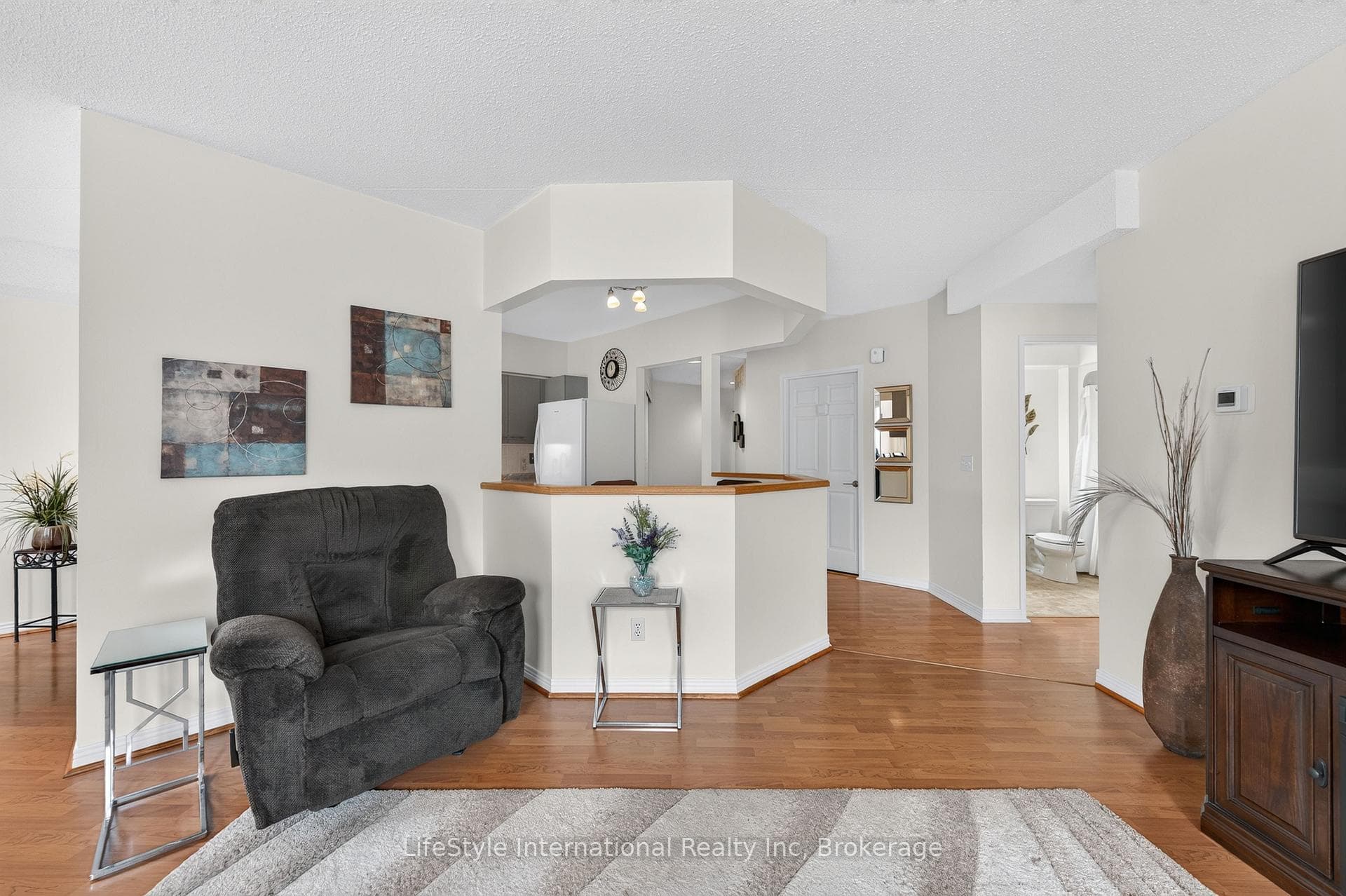 208 Silvercreek Parkway Unit 210 photo 3