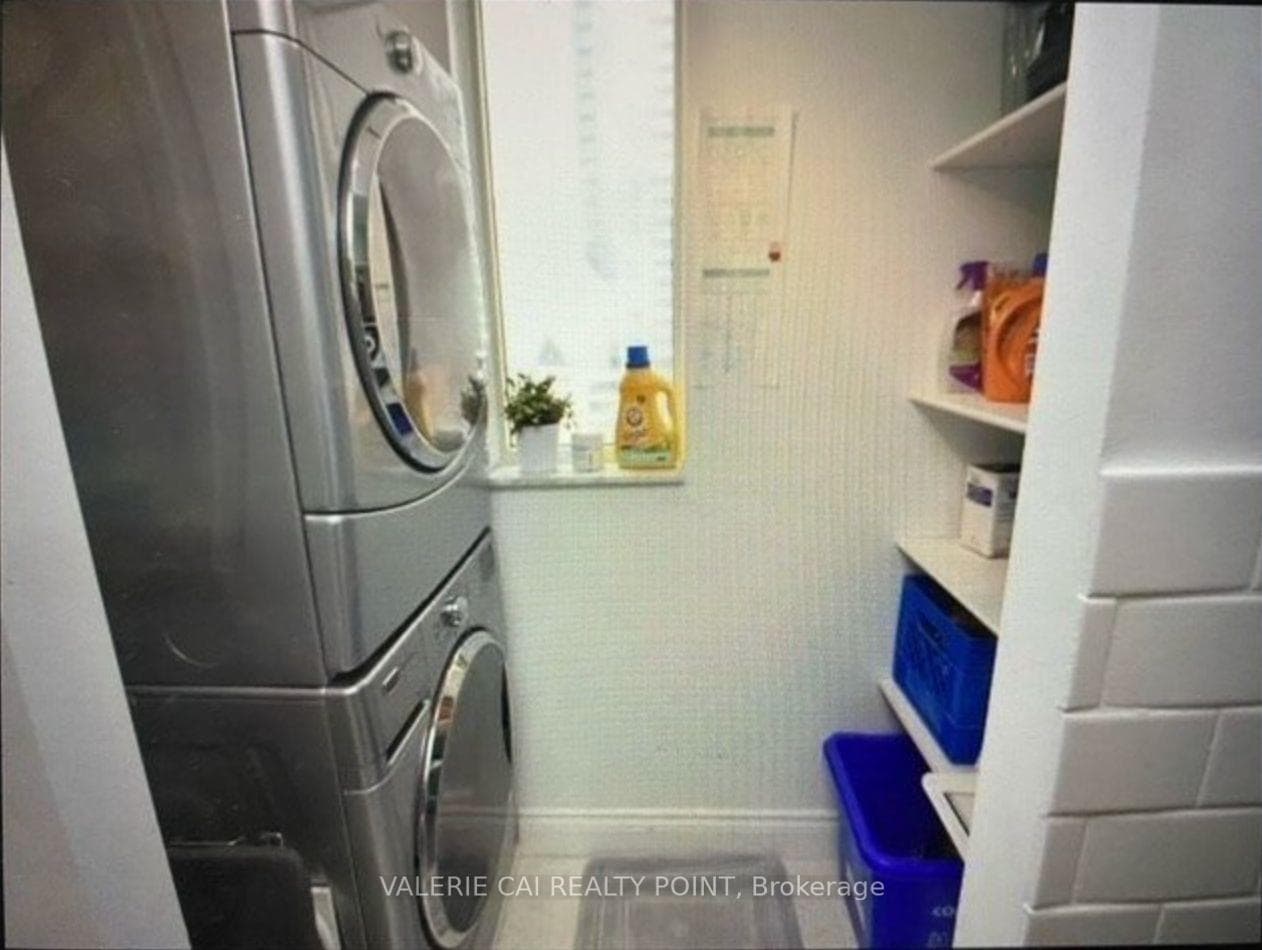 265 Enfield Place Unit 709 photo 12