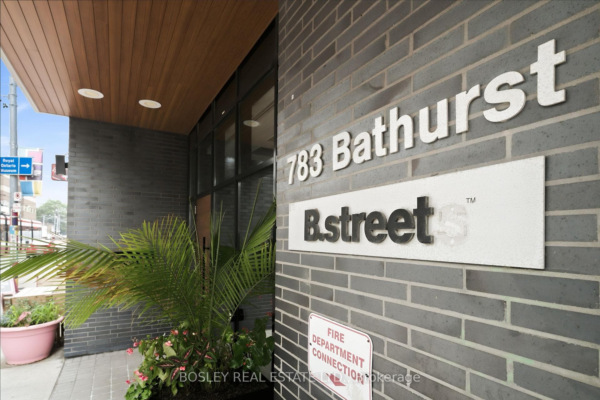 783 Bathurst Street Unit 314 photo 2