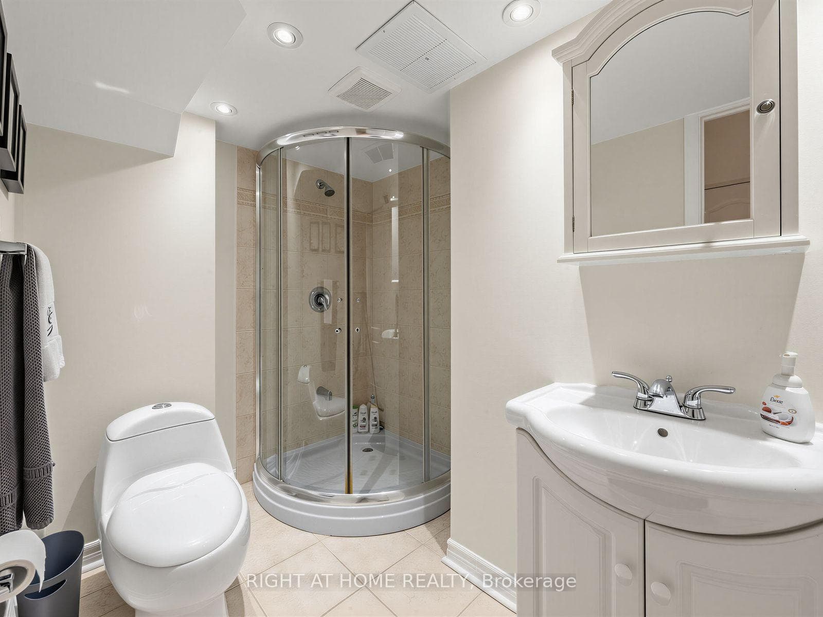 4236 Credit Pointe Drive photo 27