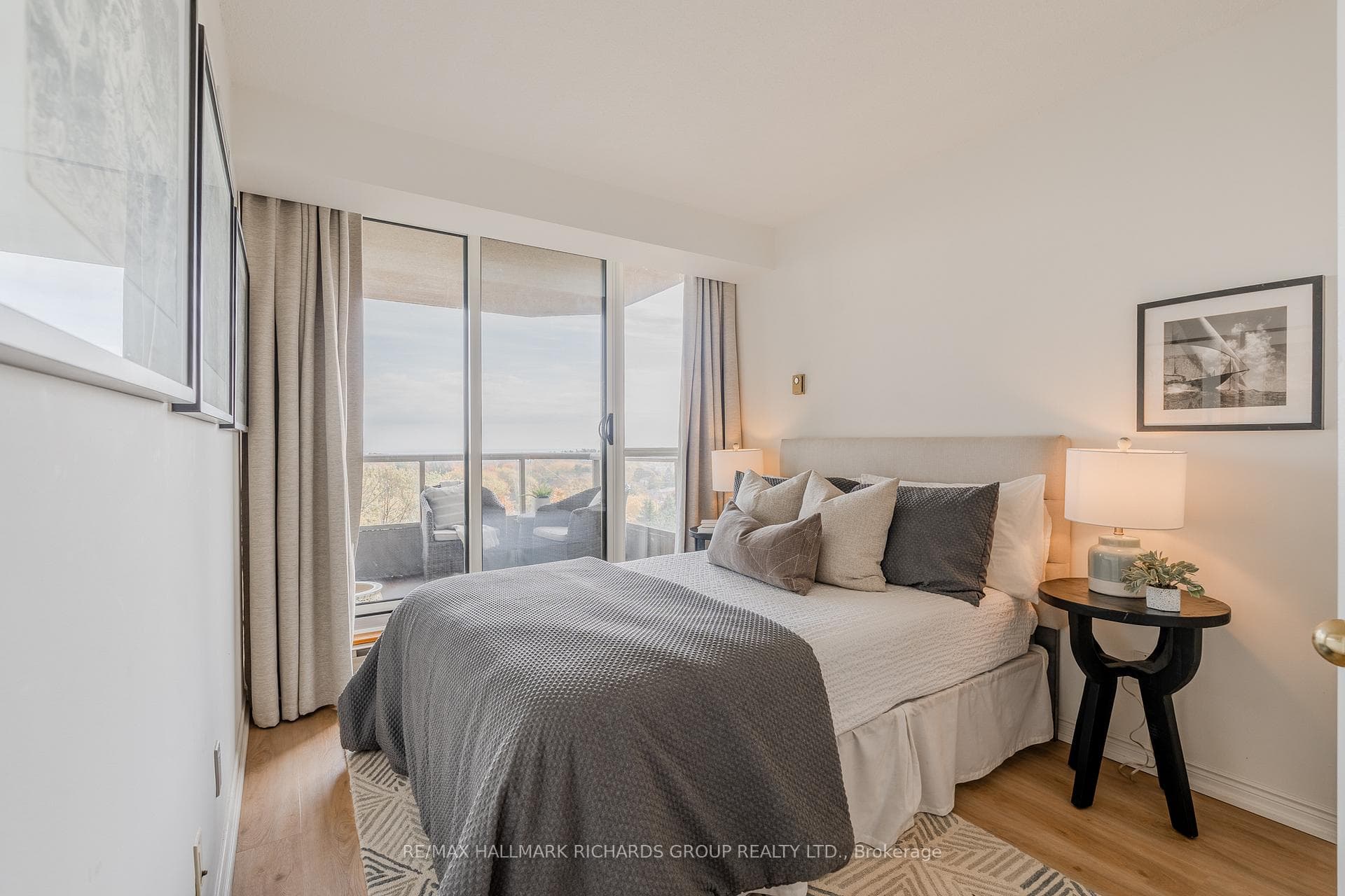 20 Guildwood Parkway Unit 605 photo 17