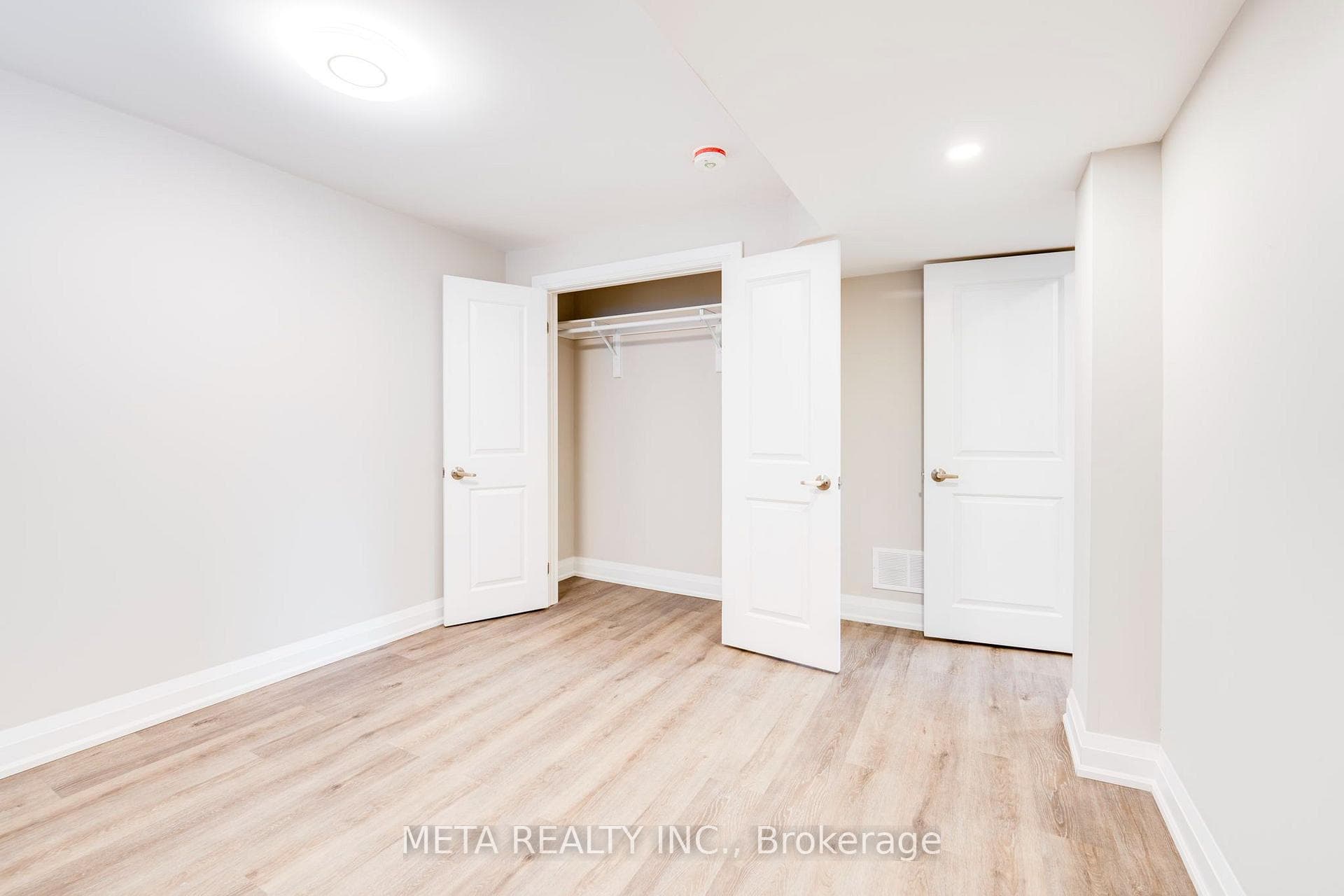 6 Fintona Avenue Unit Bsmnt photo 10