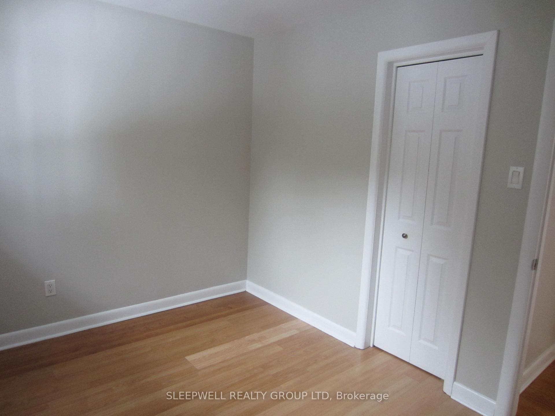 473 Vernon Avenue photo 36