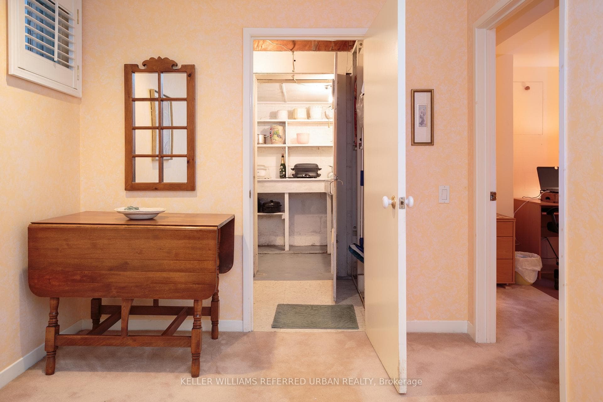345 Moore Avenue photo 22