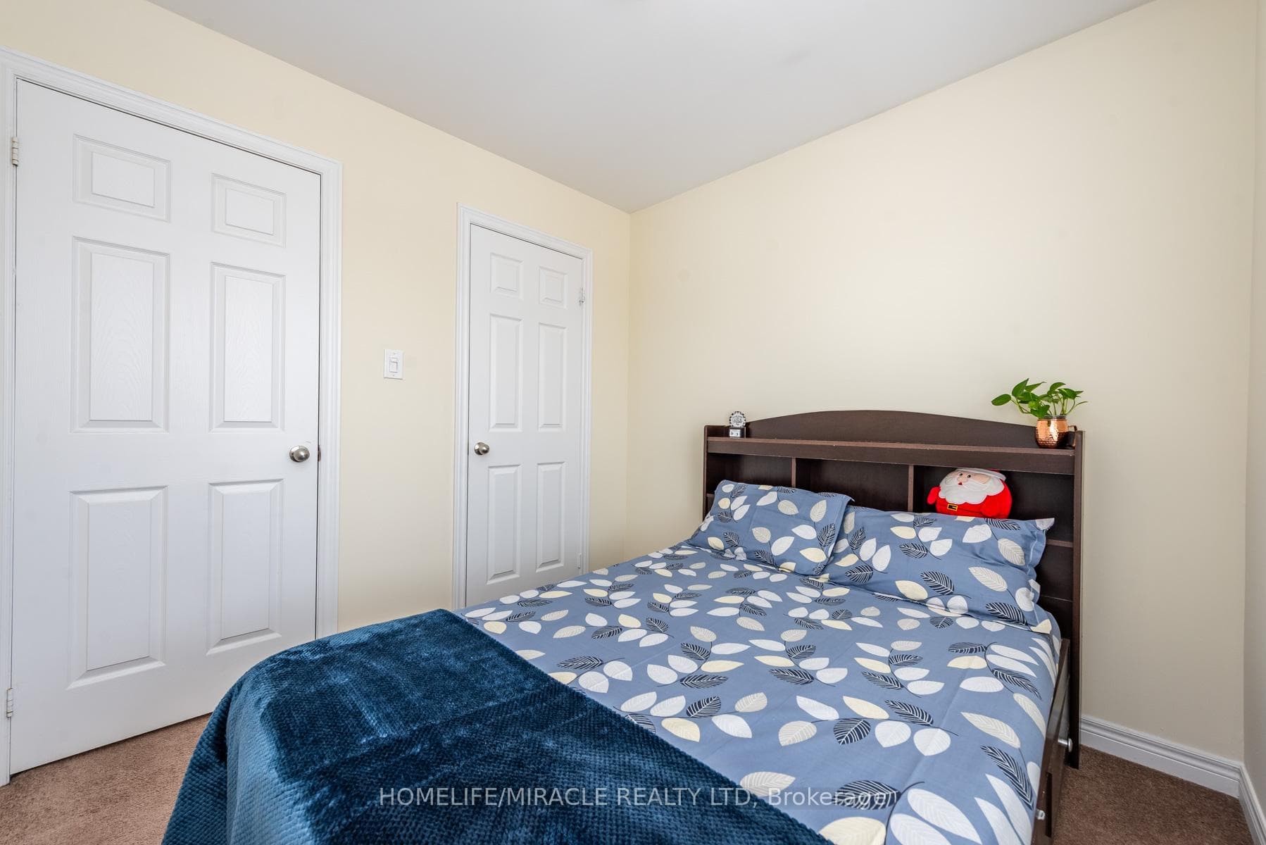 84 Rockman Crescent photo 25