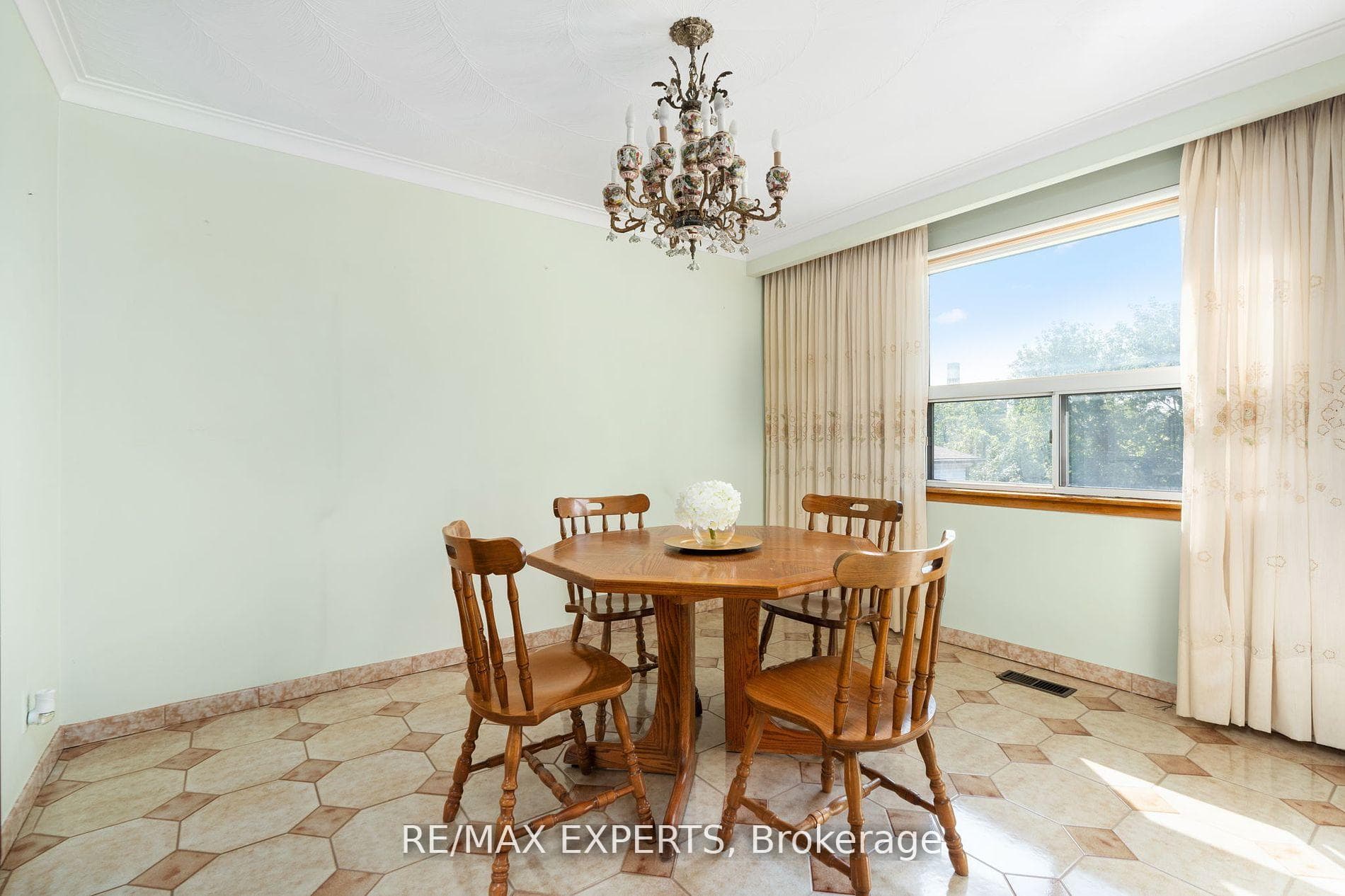 37 Donofree Road photo 8