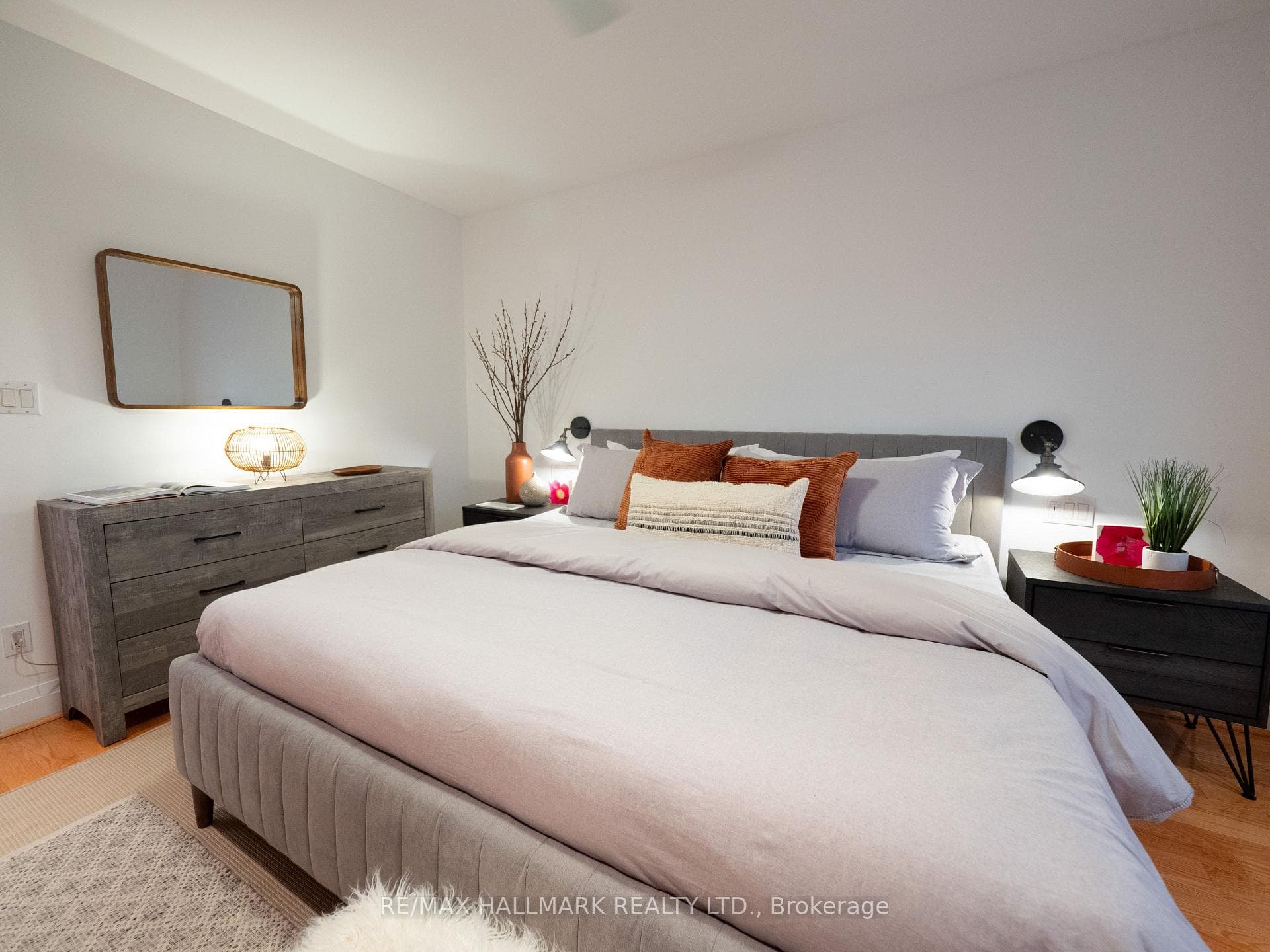 14 Riverdale Avenue photo 17