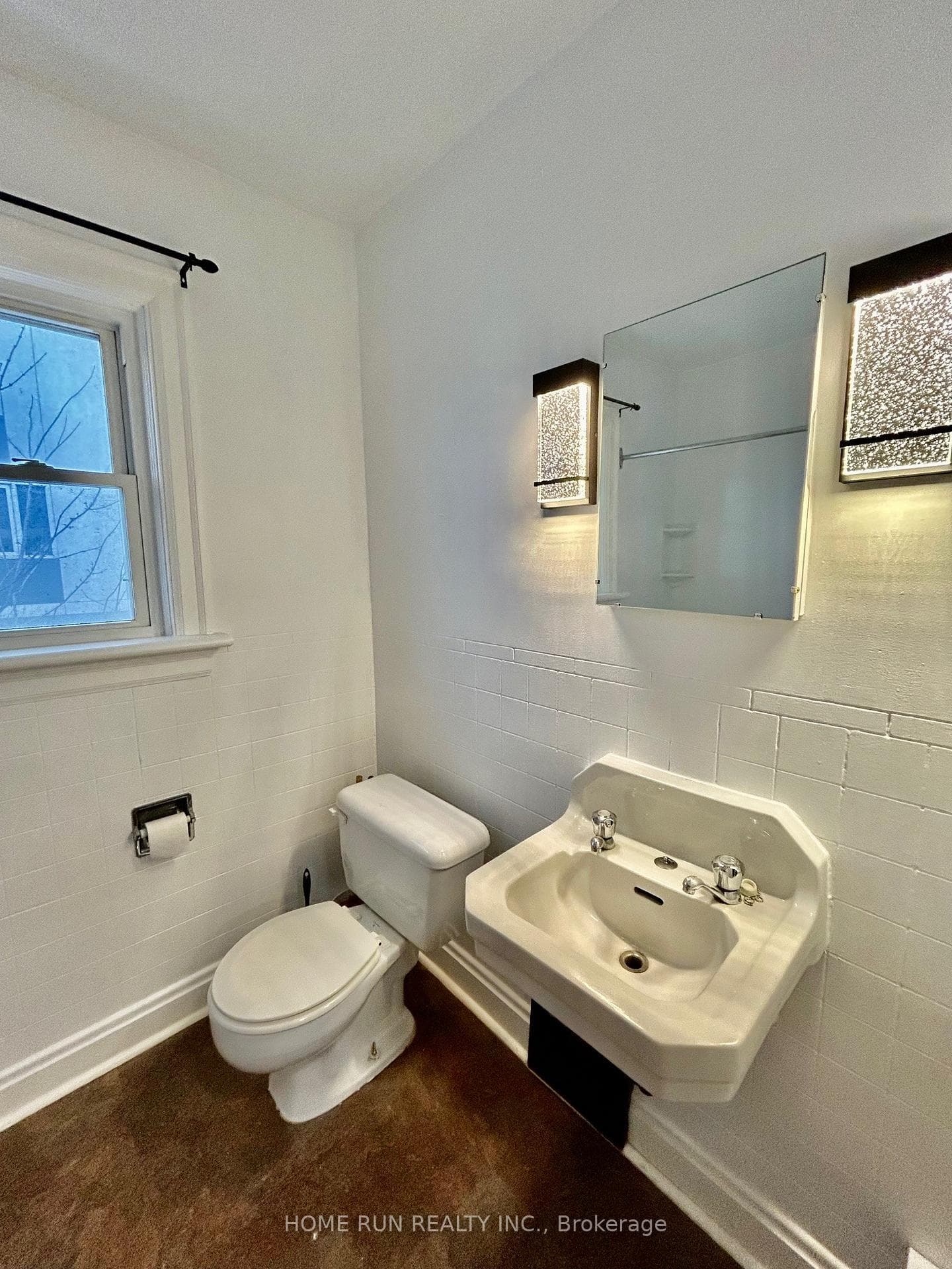 704 Brookfield Road photo 22
