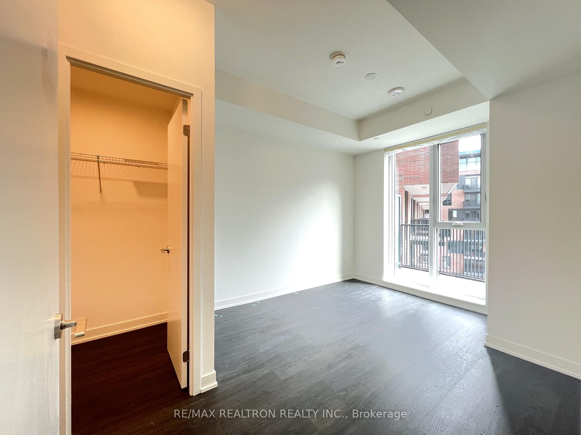 38 Simcoe Promenade Unit 707 photo 9