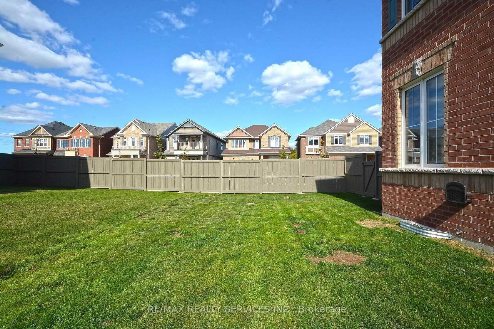 29 Ringway Road photo 16