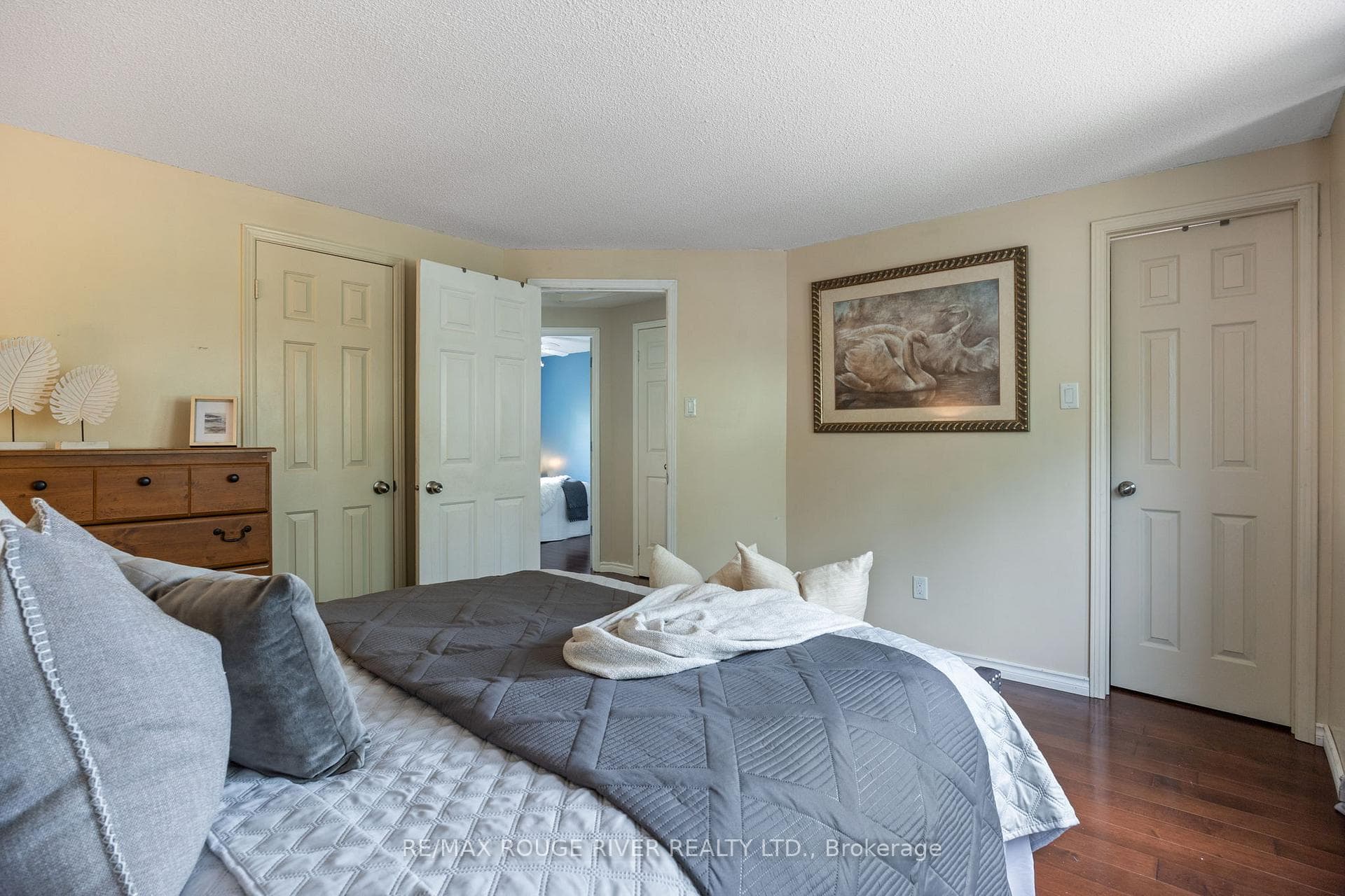 55 Woodward Drive photo 18