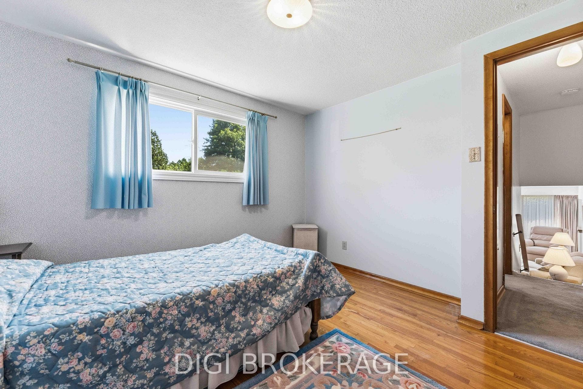 737 Southmore Drive photo 26