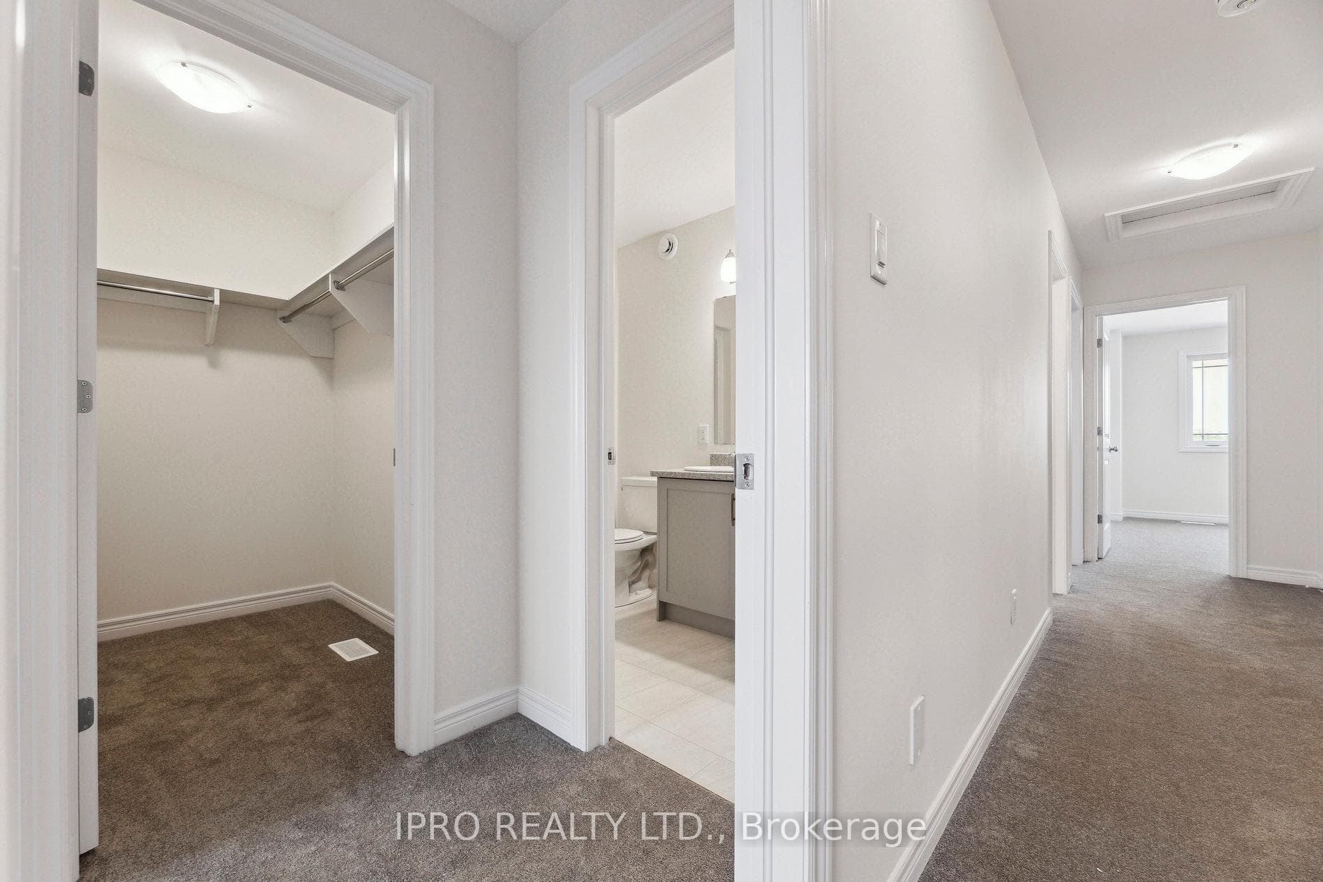925 Bamford Terrace photo 26