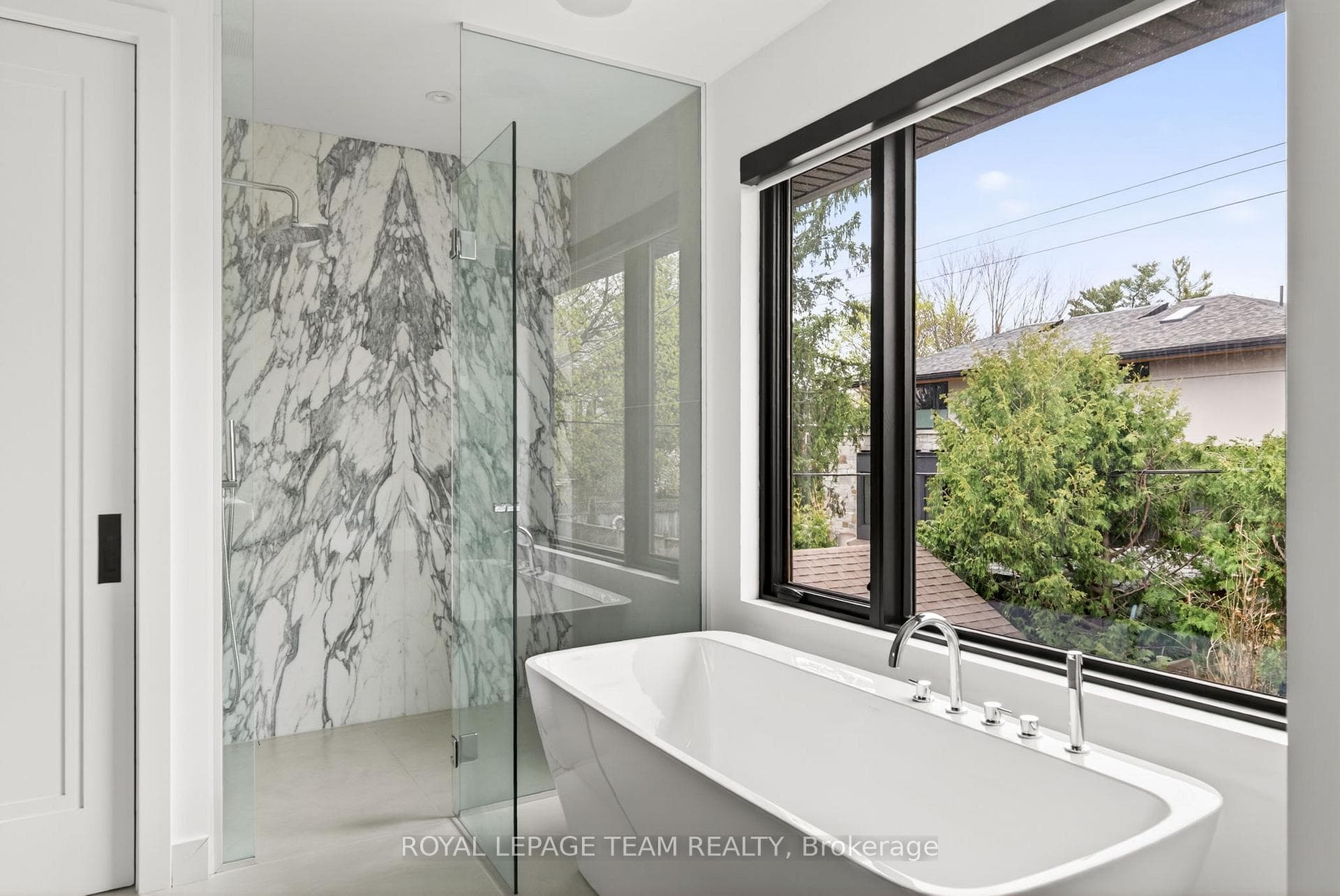 511 Fraser Avenue photo 32