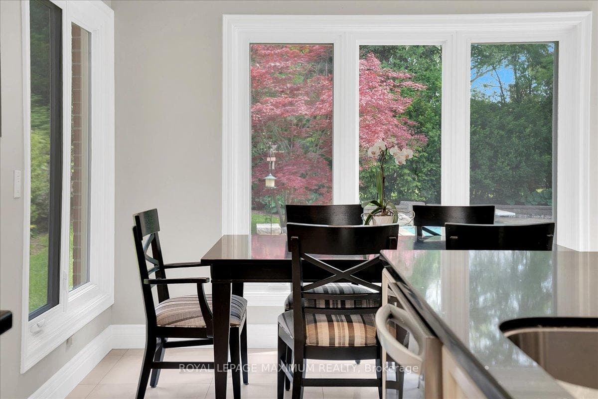 62 Montgomery Court photo 18