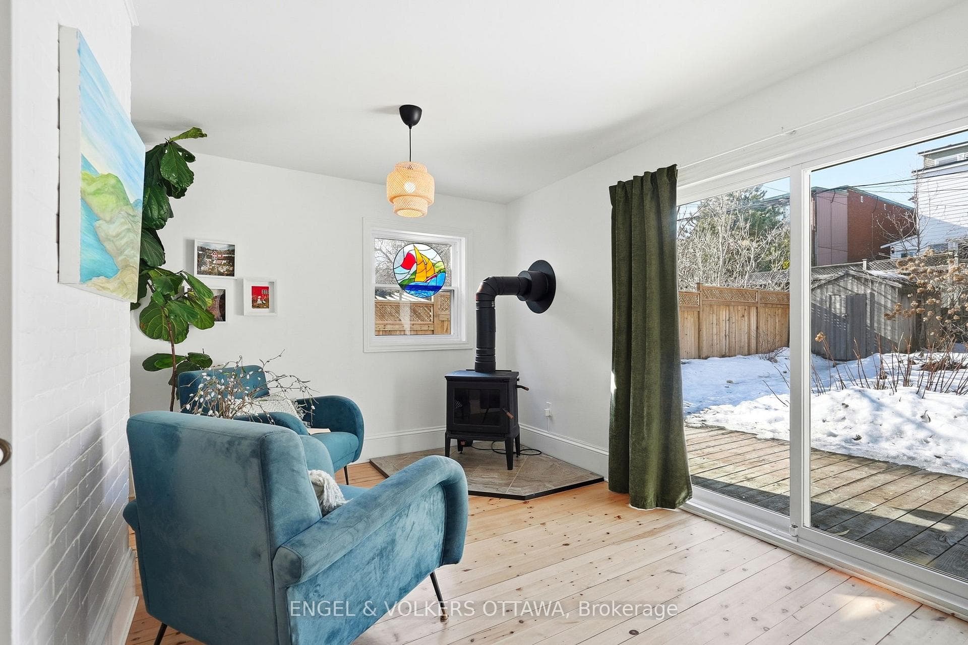 321 James Street photo 12