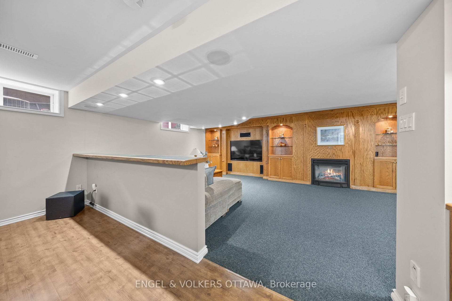 1014 Stormont Street photo 30