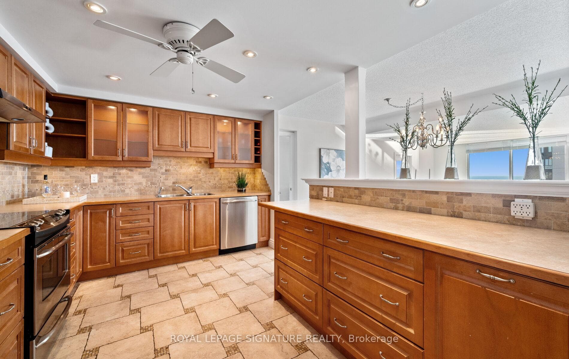 Spacious kitchen with lots of counter space